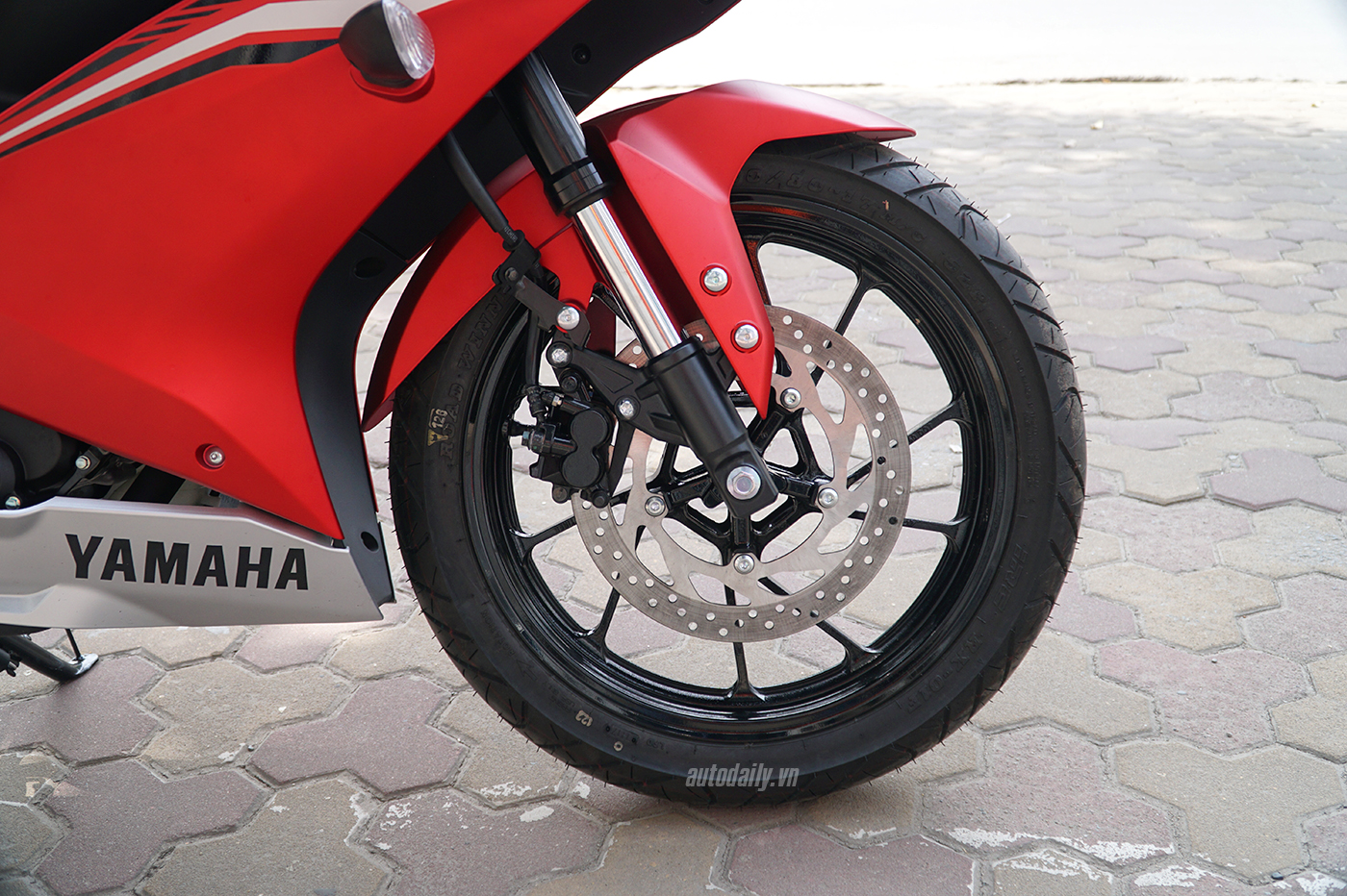 Ảnh chi tiết Yamaha R15 V3.0 2017 giá hơn 110 triệu tại Hà Nội yamaha-r15-2017-4.jpg