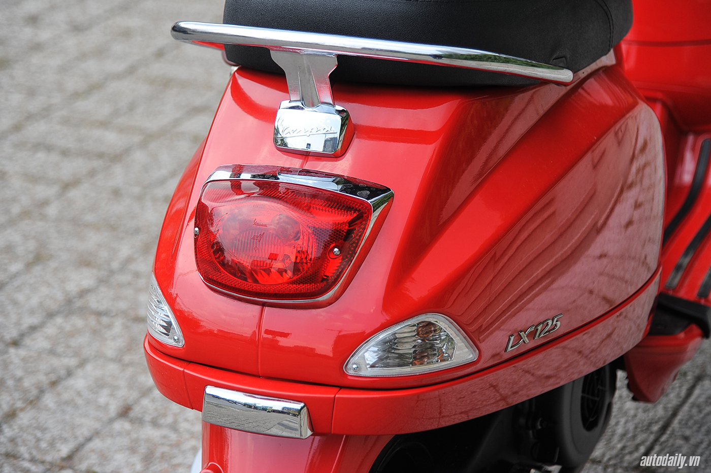 Xem thêm ảnh chi tiết đánh giá Vespa LX 125 2017 vespa-lx-1250-2017-25.jpg