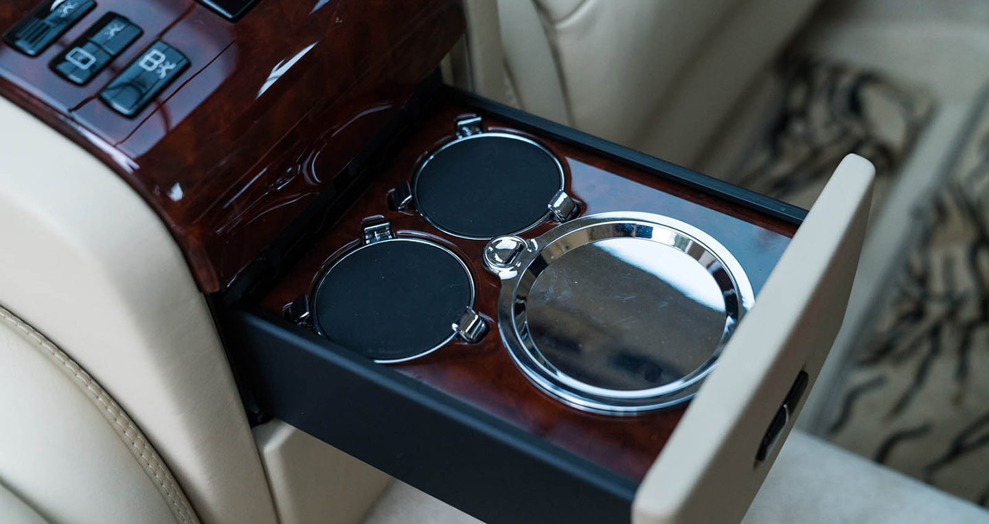 Ảnh chi tiết Sedan siêu sang Maybach 62 đời 2004 maybach-62-24.jpg