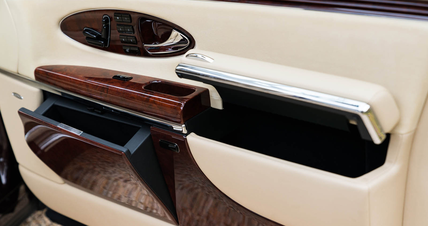 Ảnh chi tiết Sedan siêu sang Maybach 62 đời 2004 maybach-62-25.jpg