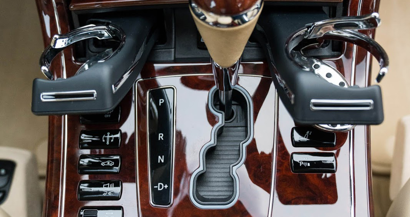 Ảnh chi tiết Sedan siêu sang Maybach 62 đời 2004 maybach-62-33.jpg