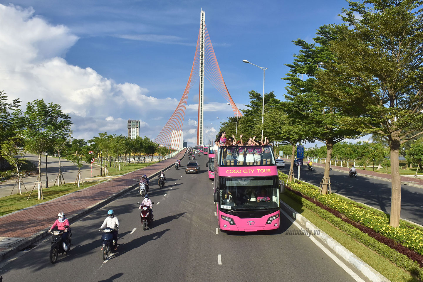 Ảnh sự kiện Thaco bàn giao bus 2 tầng tại Đà Nẵng coco-bus-thaco-16.jpg