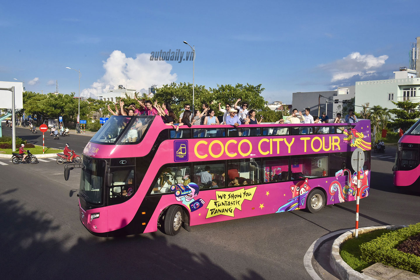 Ảnh sự kiện Thaco bàn giao bus 2 tầng tại Đà Nẵng coco-bus-thaco-20.jpg