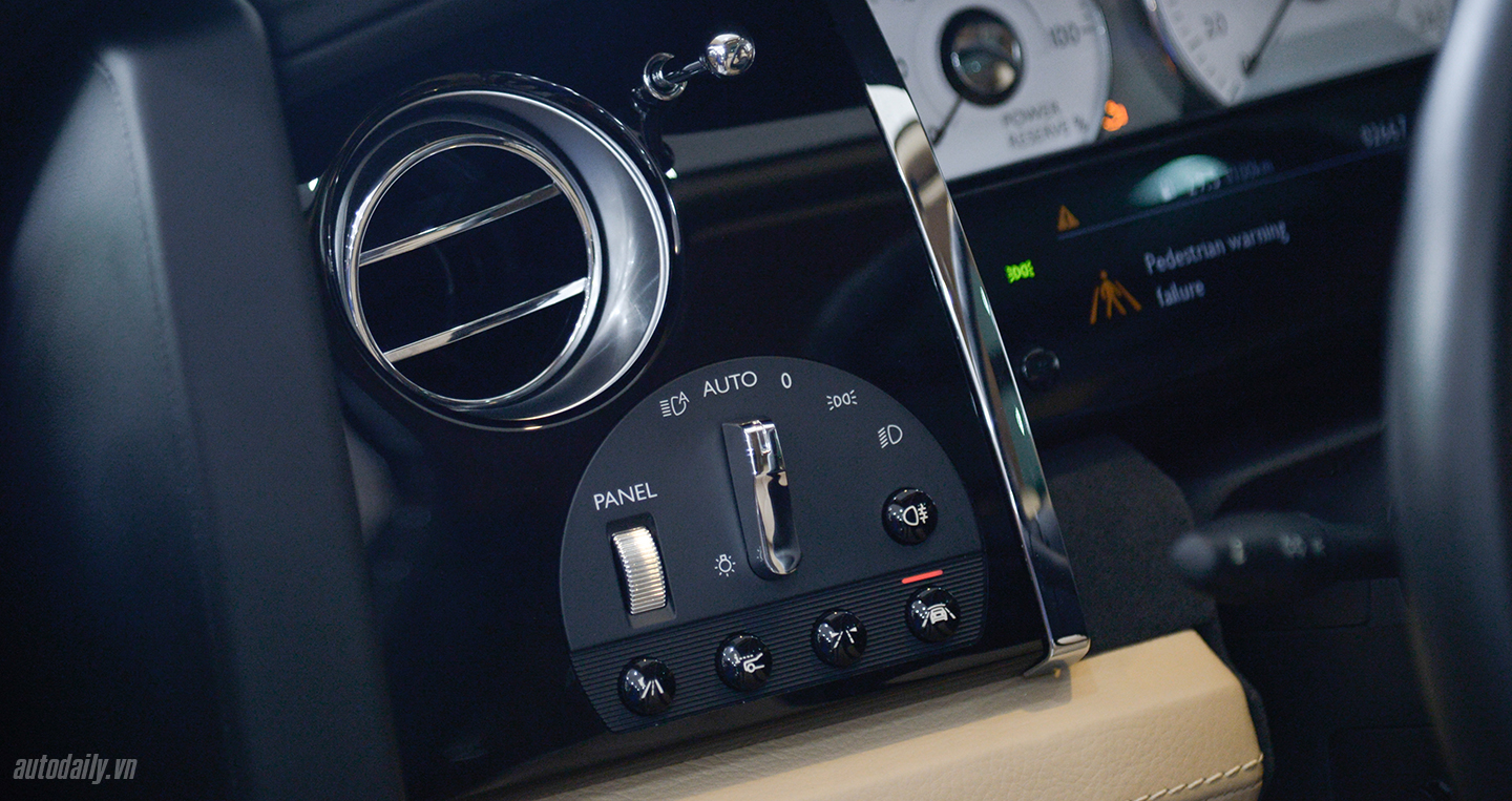 Ảnh chi tiết Rolls-Royce Ghost Series II giá 25 tỷ tại Hà Nội rolls-royce-ghost-25.jpg