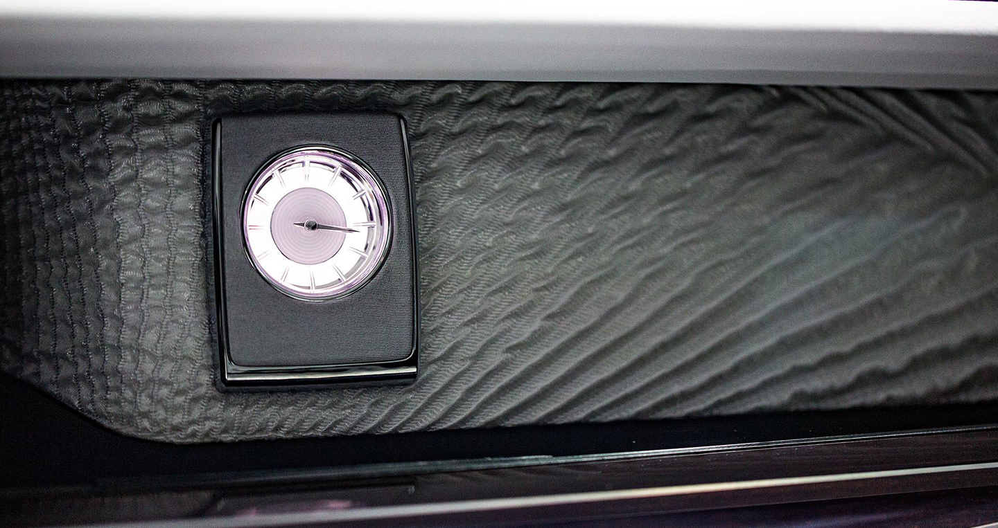 Ngắm kĩ siêu phẩm Rolls-Royce Phantom 2018 vừa ra mắt	 P2 2018-rolls-royce-phantom-11.jpg