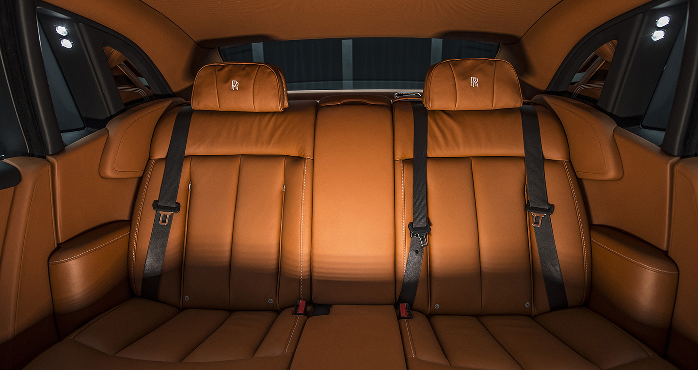 Ngắm kĩ siêu phẩm Rolls-Royce Phantom 2018 vừa ra mắt	 P2 38-2018-rolls-royce-phantom-1.jpg