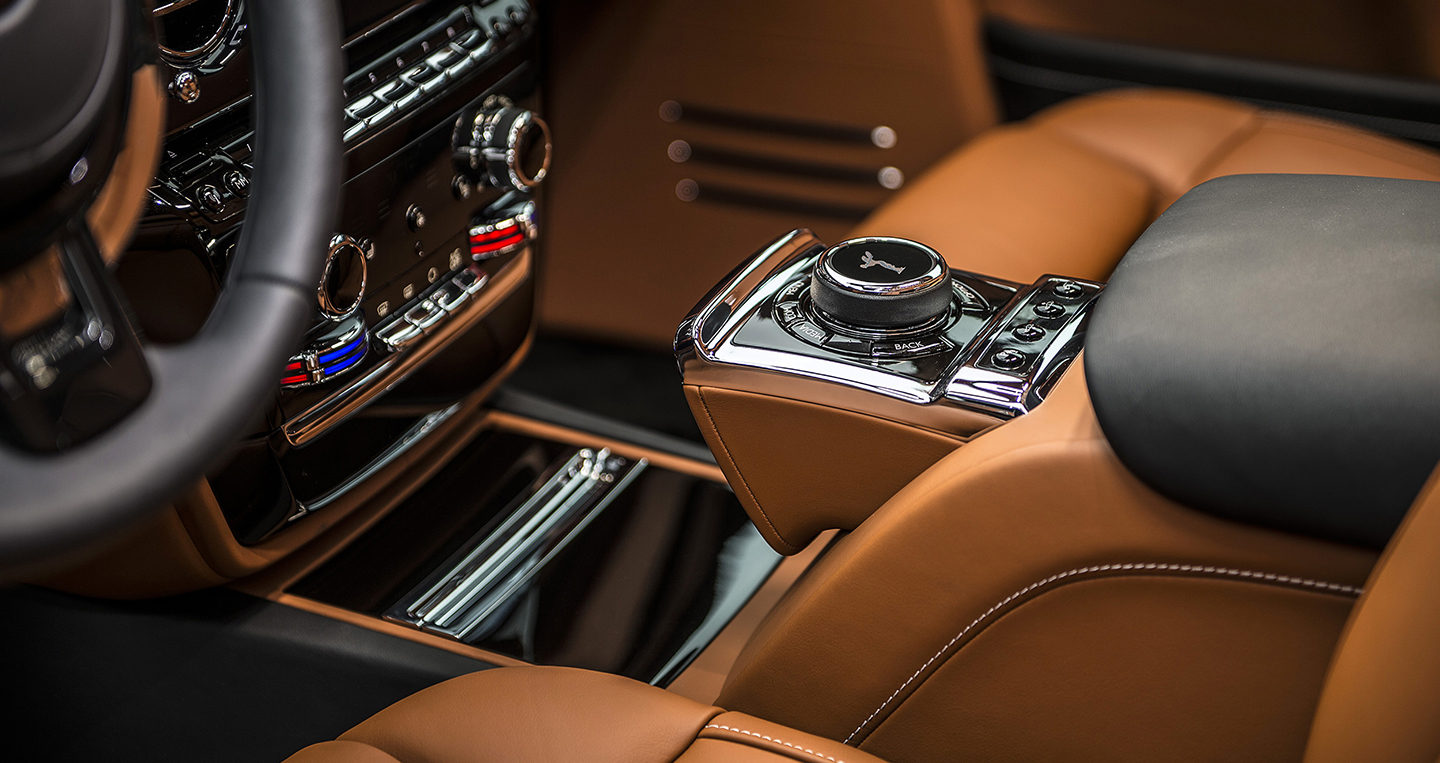 Ngắm kĩ siêu phẩm Rolls-Royce Phantom 2018 vừa ra mắt	 P2 57-2018-rolls-royce-phantom-1.jpg