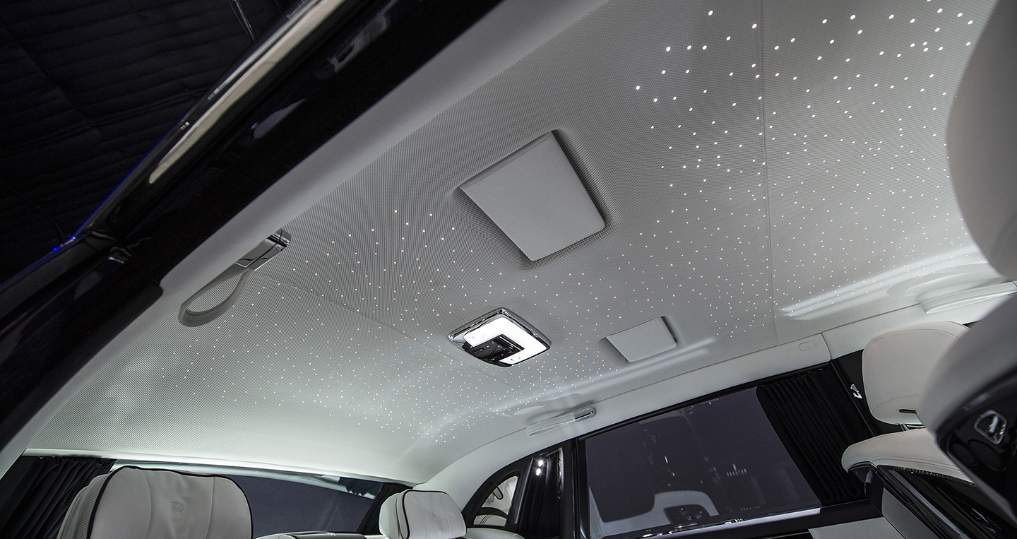 Ngắm kĩ siêu phẩm Rolls-Royce Phantom 2018 vừa ra mắt	 P2 76-2018-rolls-royce-phantom-1.jpg