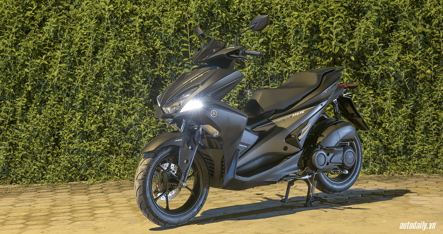 Đánh giá Yamaha NVX 155: Xe tay ga thể thao dành cho “phái mạnh”