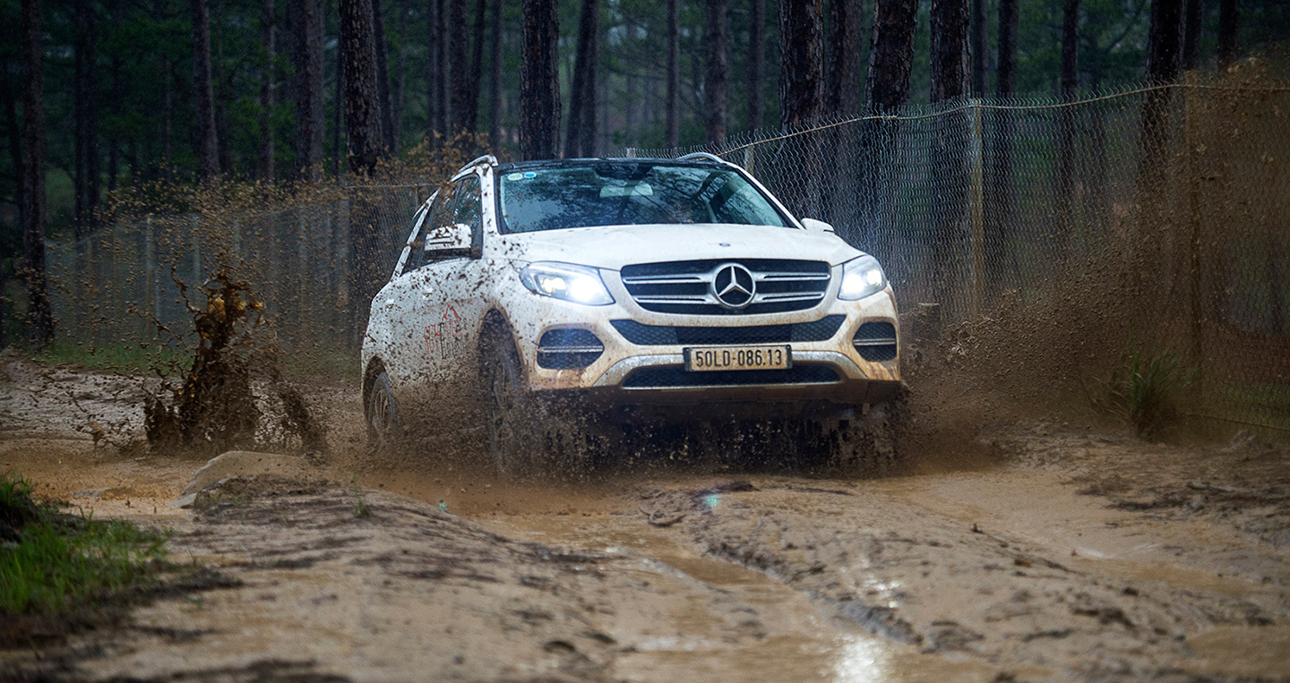 mercedes-suventure-exclusive-3.jpg