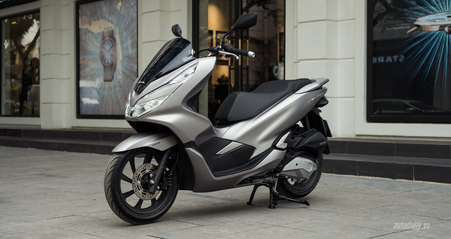 Скутер honda pcx. Honda PCX 150. Honda PCX 150 2019. Honda PCX 2018. Honda PCX Hybrid.