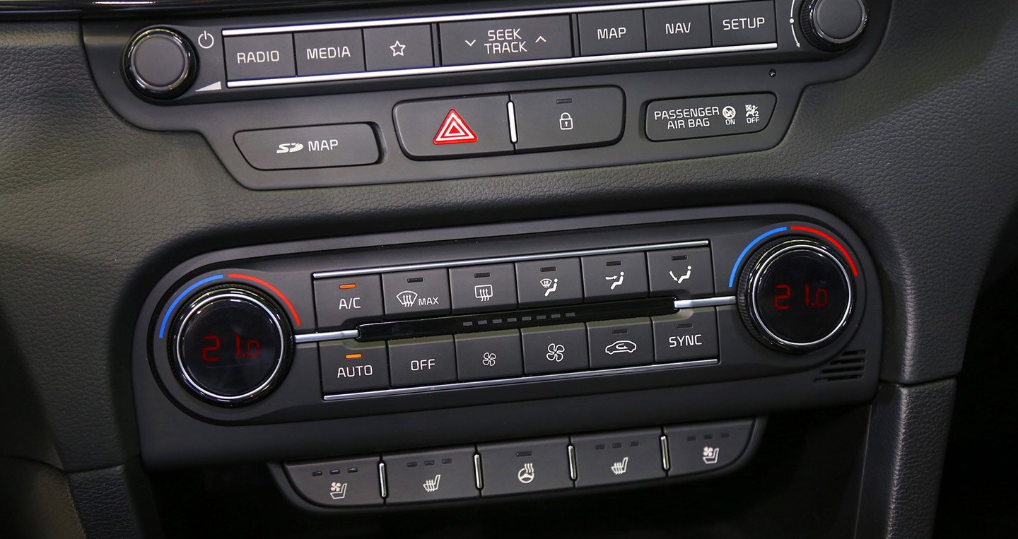 Ảnh chi tiết Kia Ceed 2018 2018-kia-ceed-hatch-unveiled-30.jpg