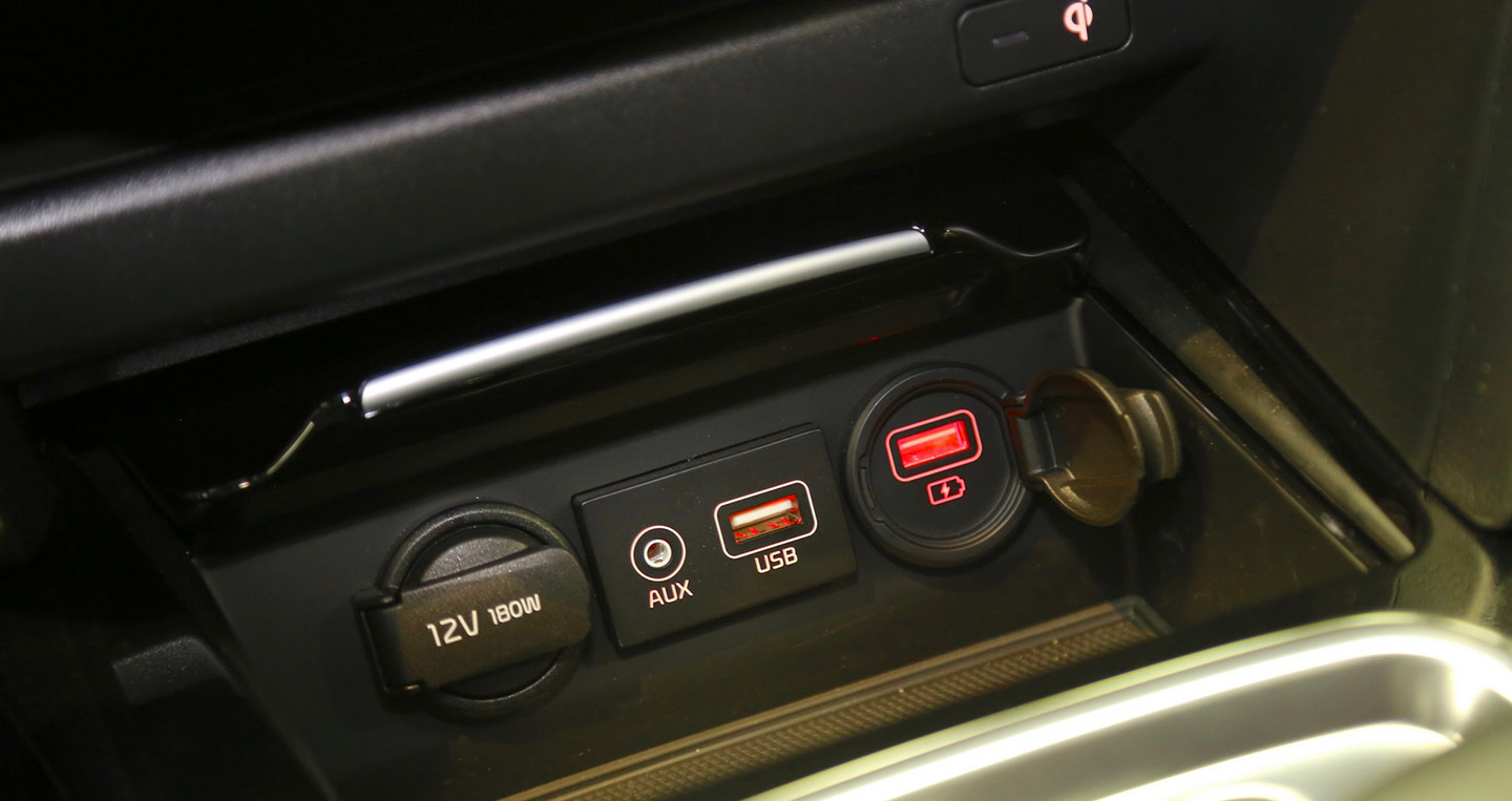 Ảnh chi tiết Kia Ceed 2018 2018-kia-ceed-hatch-unveiled-40.jpg