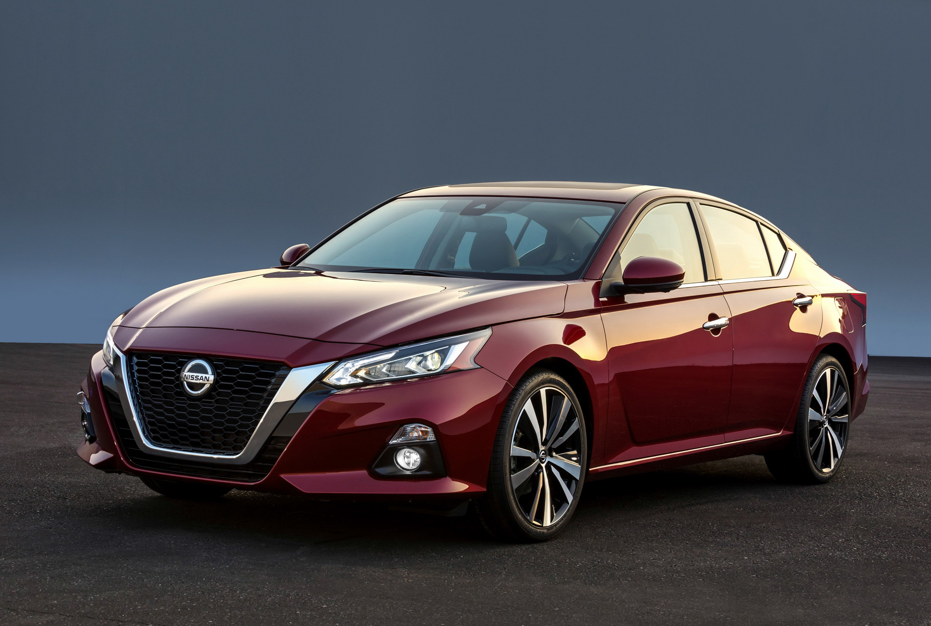 Ảnh chi tiết Nissan Altima 2019 2019-nissan-altima-3-1.jpg