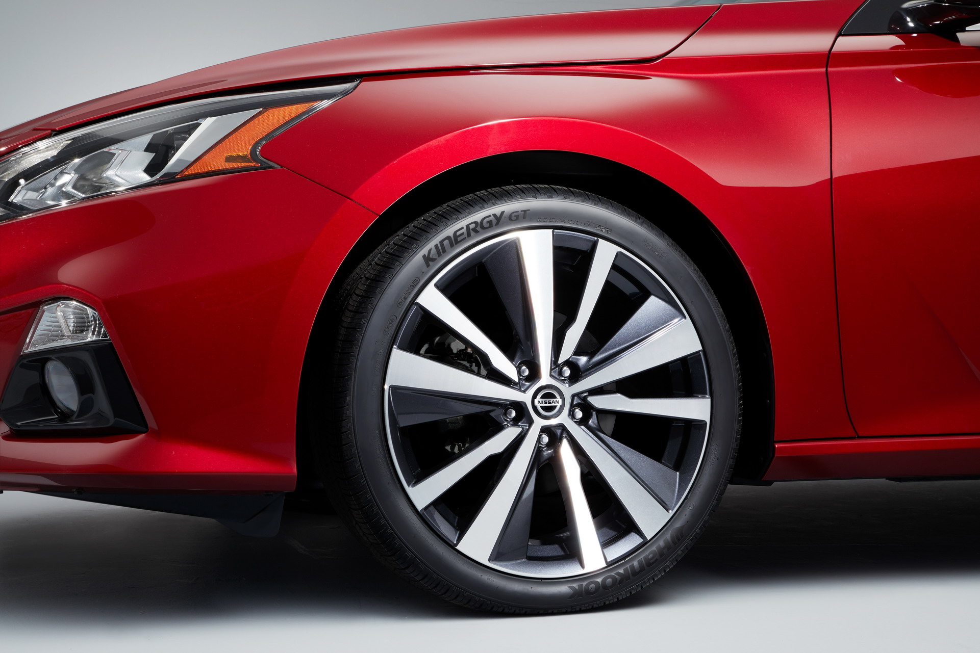 Ảnh chi tiết Nissan Altima 2019 2019-nissan-altima-9-1.jpg