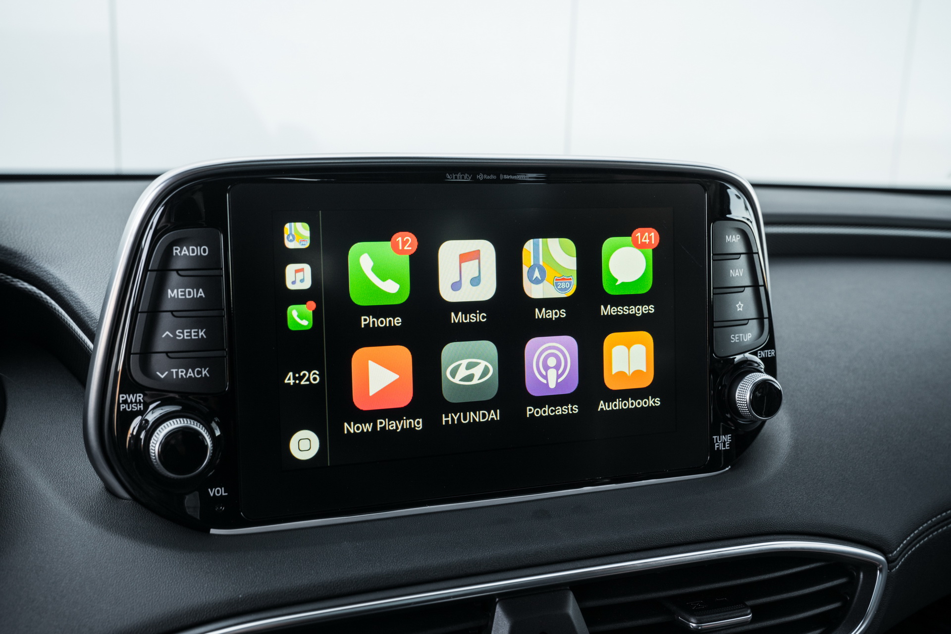 Ảnh chi tiết Hyundai Santa Fe 2019 phiên bản Mỹ 2019-hyundai-santa-fe-us-debut-ny-16.jpg