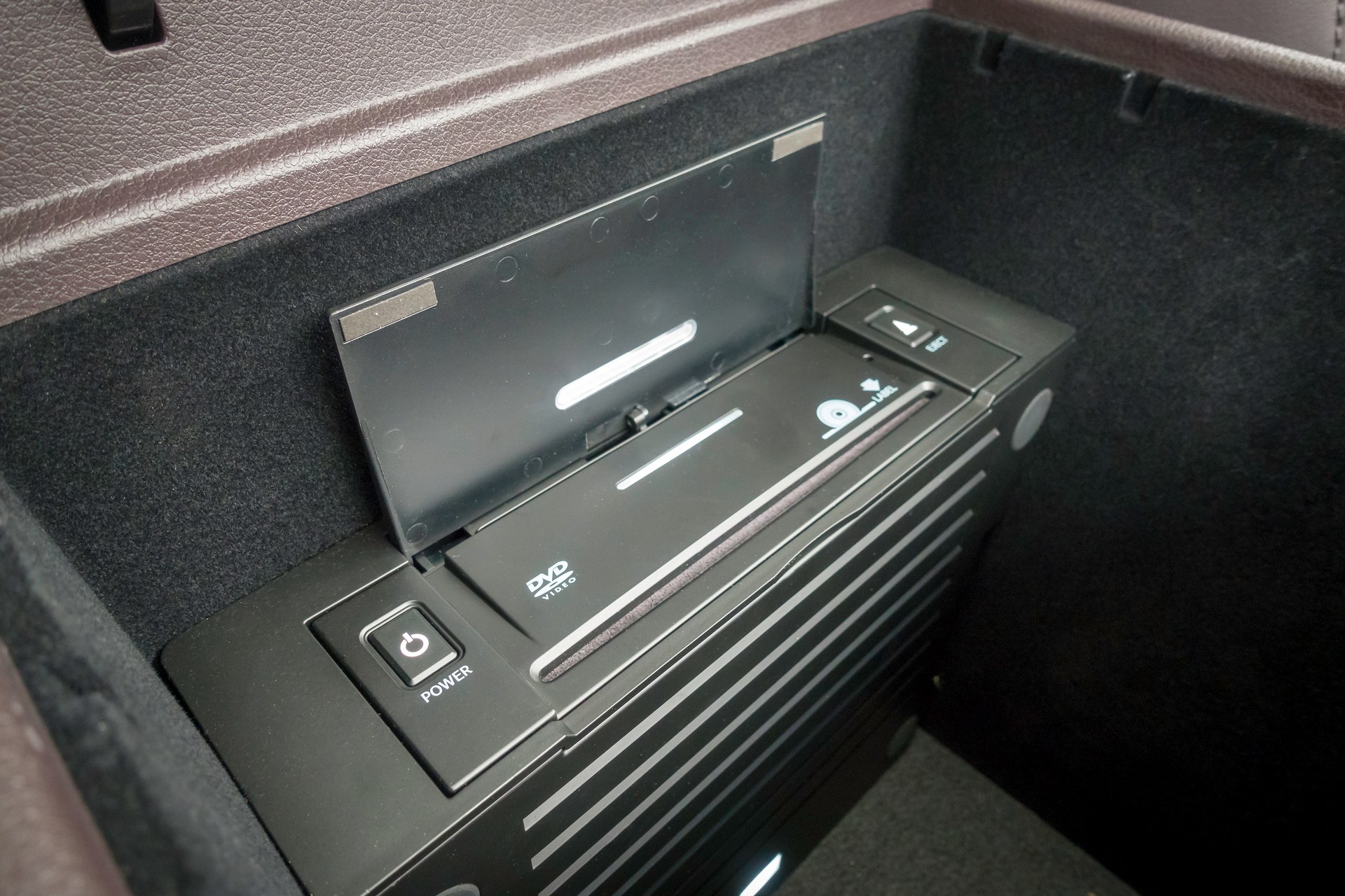 Ảnh chi tiết Kia Sedona 2019 2019-kia-sedona-6.jpg