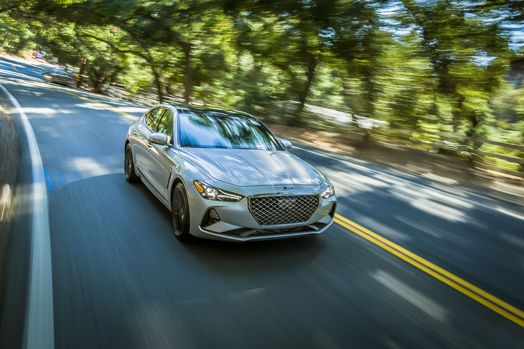 2019-genesis-g70-usa-debut-ny-19-1.jpg