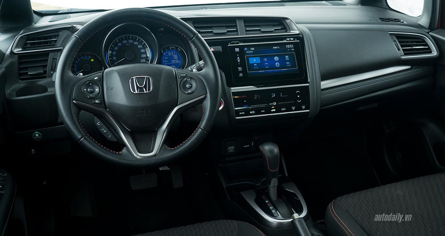 Đánh giá Honda Jazz RS: Xe nhỏ có nhiều võ honda-jazz-rs-review-autodaily-013.jpg