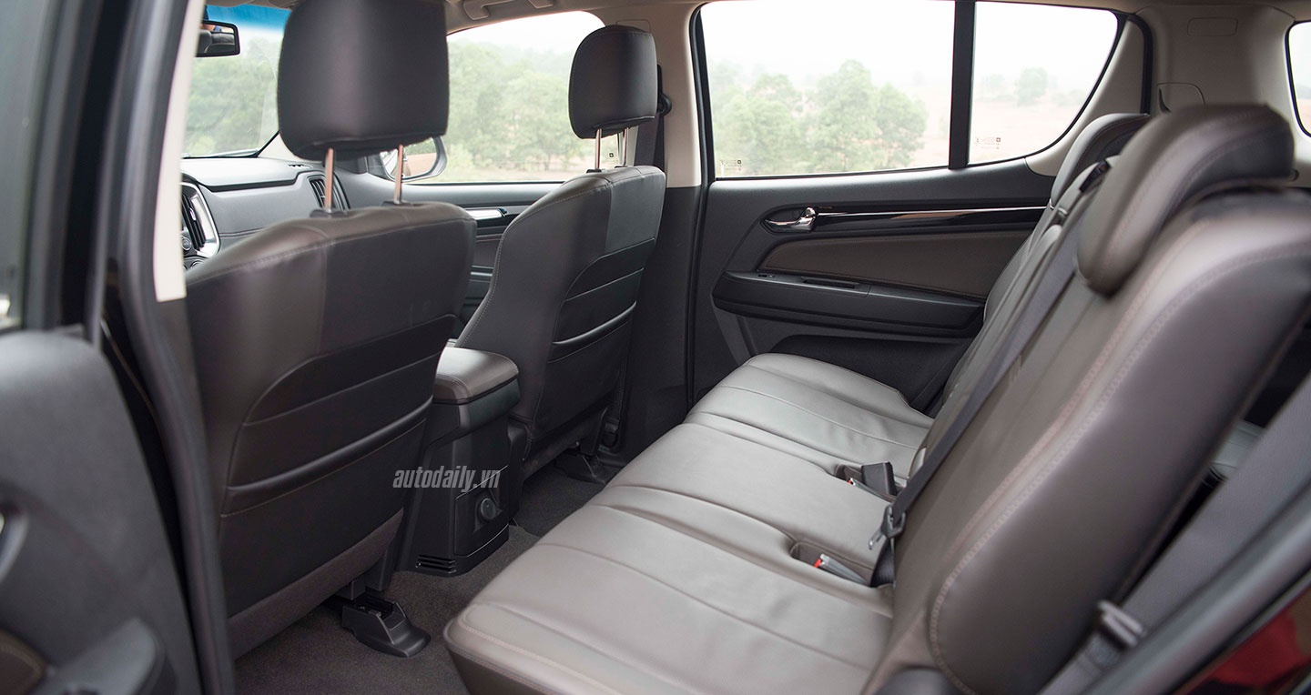 Đánh giá xe Chevrolet Trailblazer 2.8 4x4 AT LTZ: SUV 7 chỗ cực hay chevrolet-trailblazer-autodaily-016.jpg