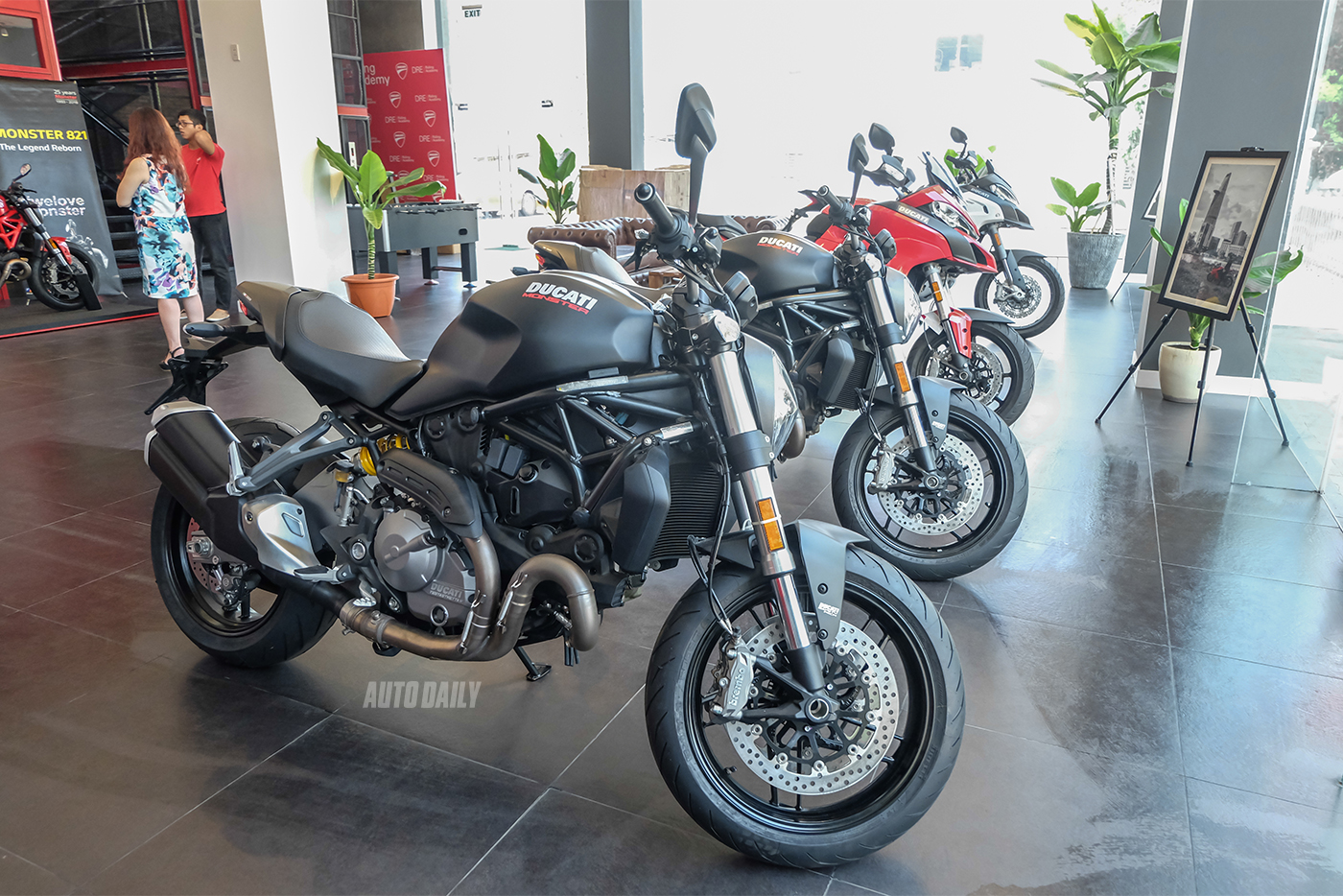 Ảnh chi tiết Ducati Monster 821 2018 ducati-monster-821-12.jpg