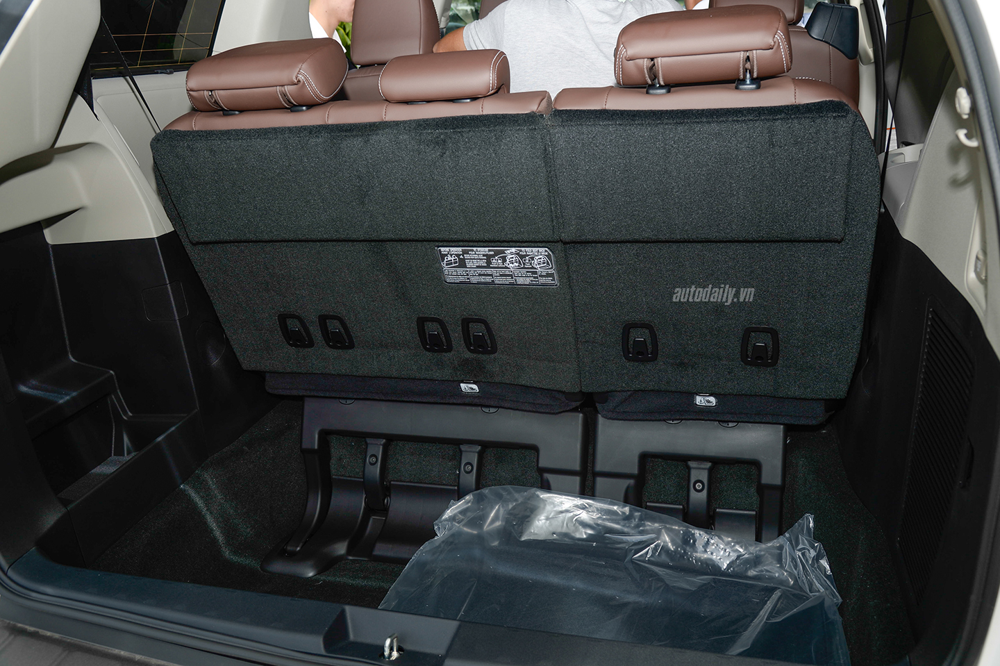 Chi tiết nội thất Toyota Sienna Limited 2018 toyota-noi-that-2.jpg