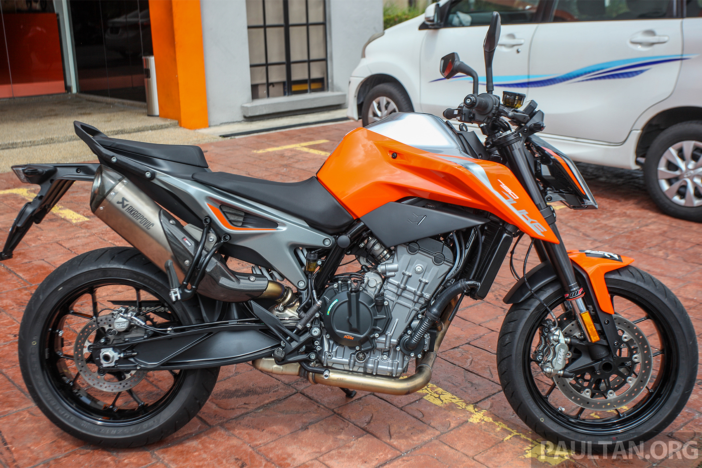 РћР±РѕРё KTM Duke 790