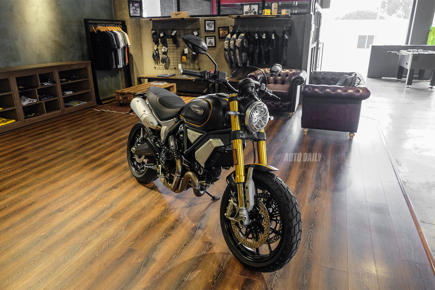 Xem thêm ảnh Ducati Scrambler 1100 Sport hoàn toàn mới ducati-scrambler-1100-sport-16.jpg
