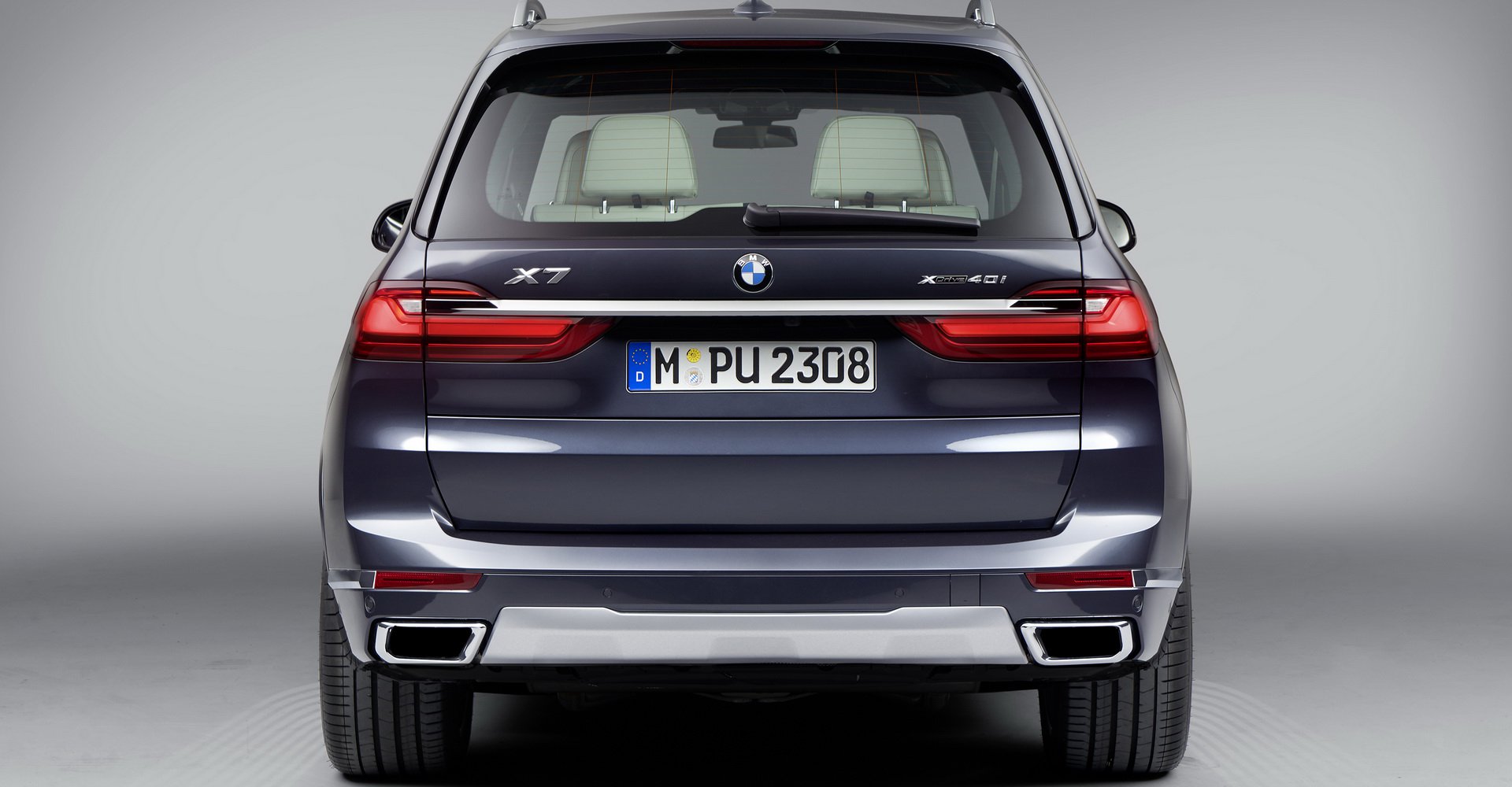 so-sanh-bmw-x7-vs-mercedes-gls-9.jpg