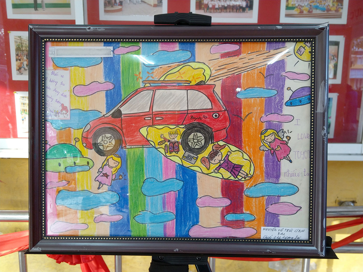 Trẻ em Việt thoả sức vẽ chiếc ôtô mơ ước