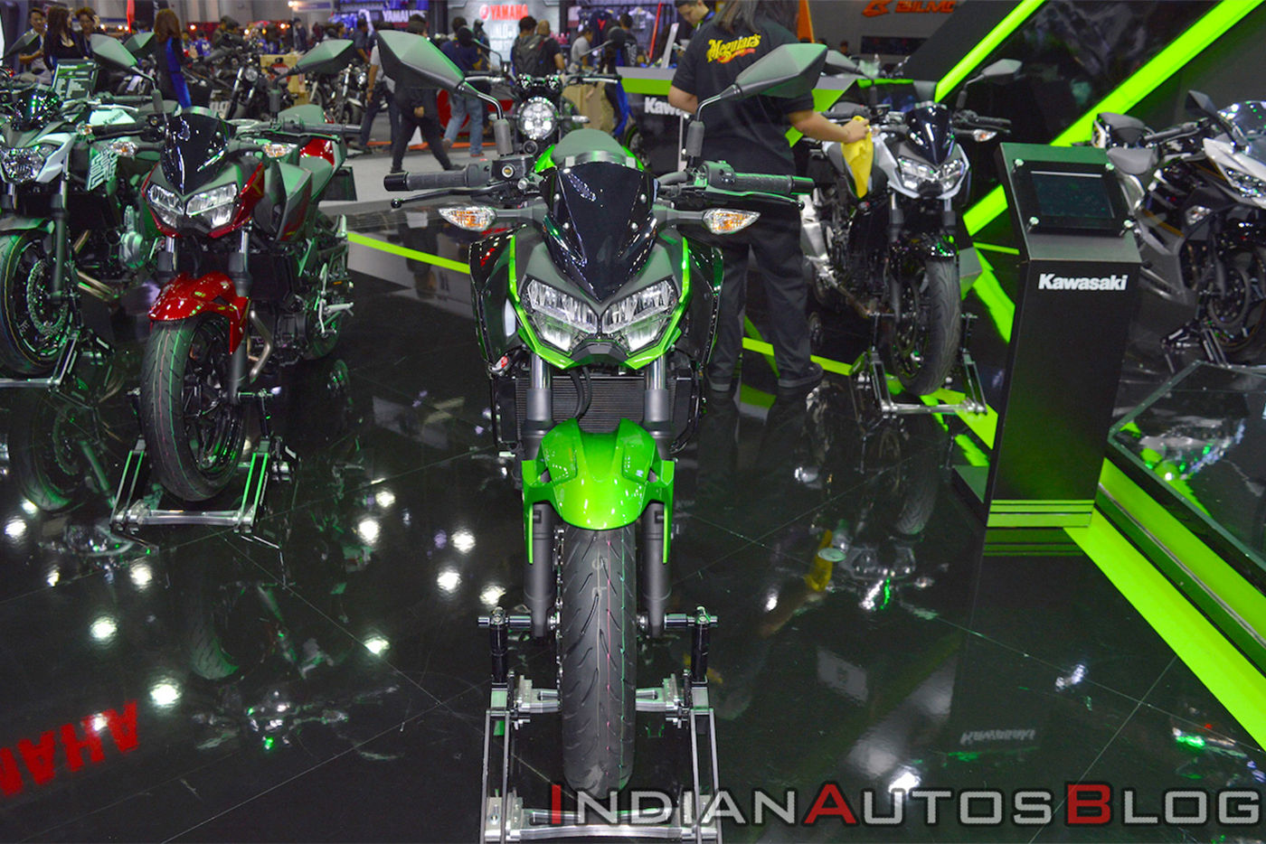 Kawasaki Z400 2019 details: Rival of KTM 390 Duke and BMW G310R kawasaki-z400-2019-9.jpg