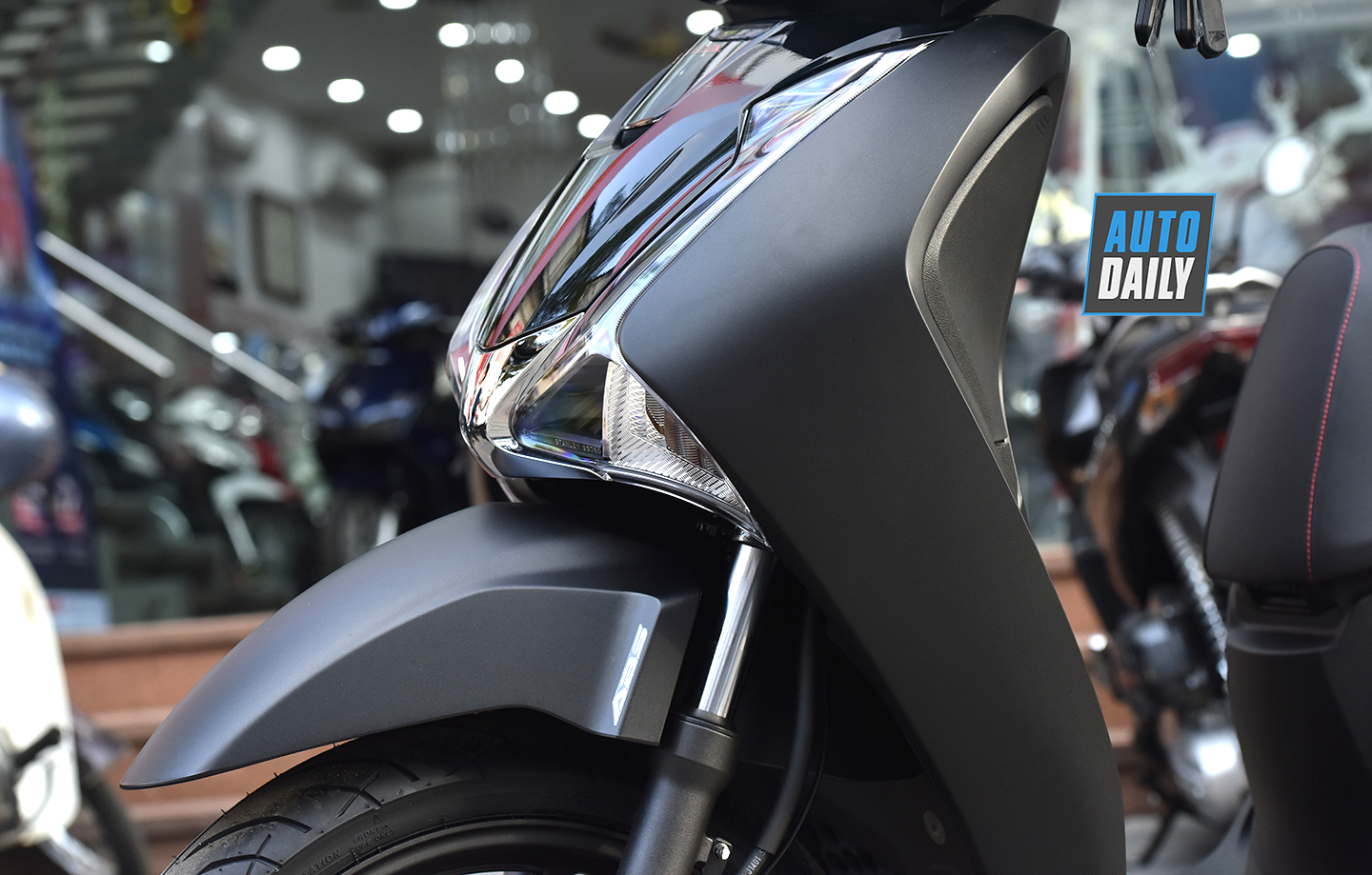 Honda SH 2019 màu đen mờ đã có mặt tại đại lý, giá 91,5 triệu