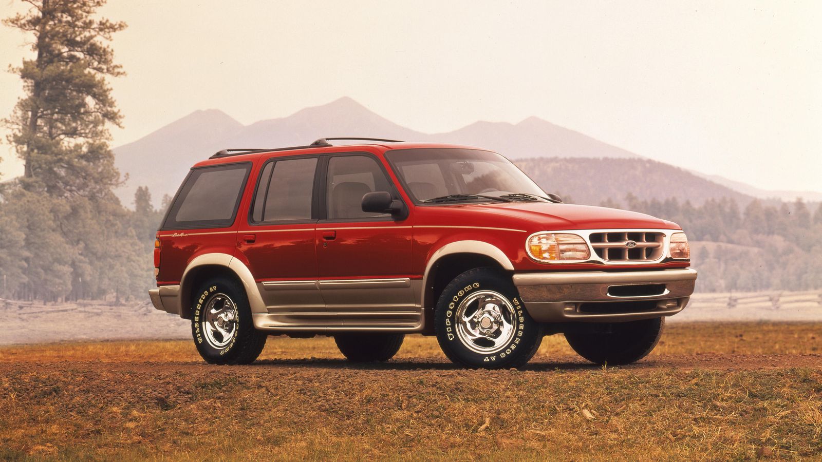 6 thế hệ Ford Explorer 30 năm lịch sử thăng trầm