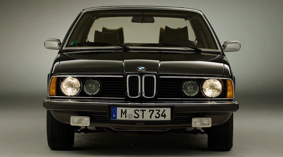 Nhìn lại quá trình “lột xác” của siêu sedan BMW 7-Series qua-trinh-lot-xac-bmw-7series-1.jpg