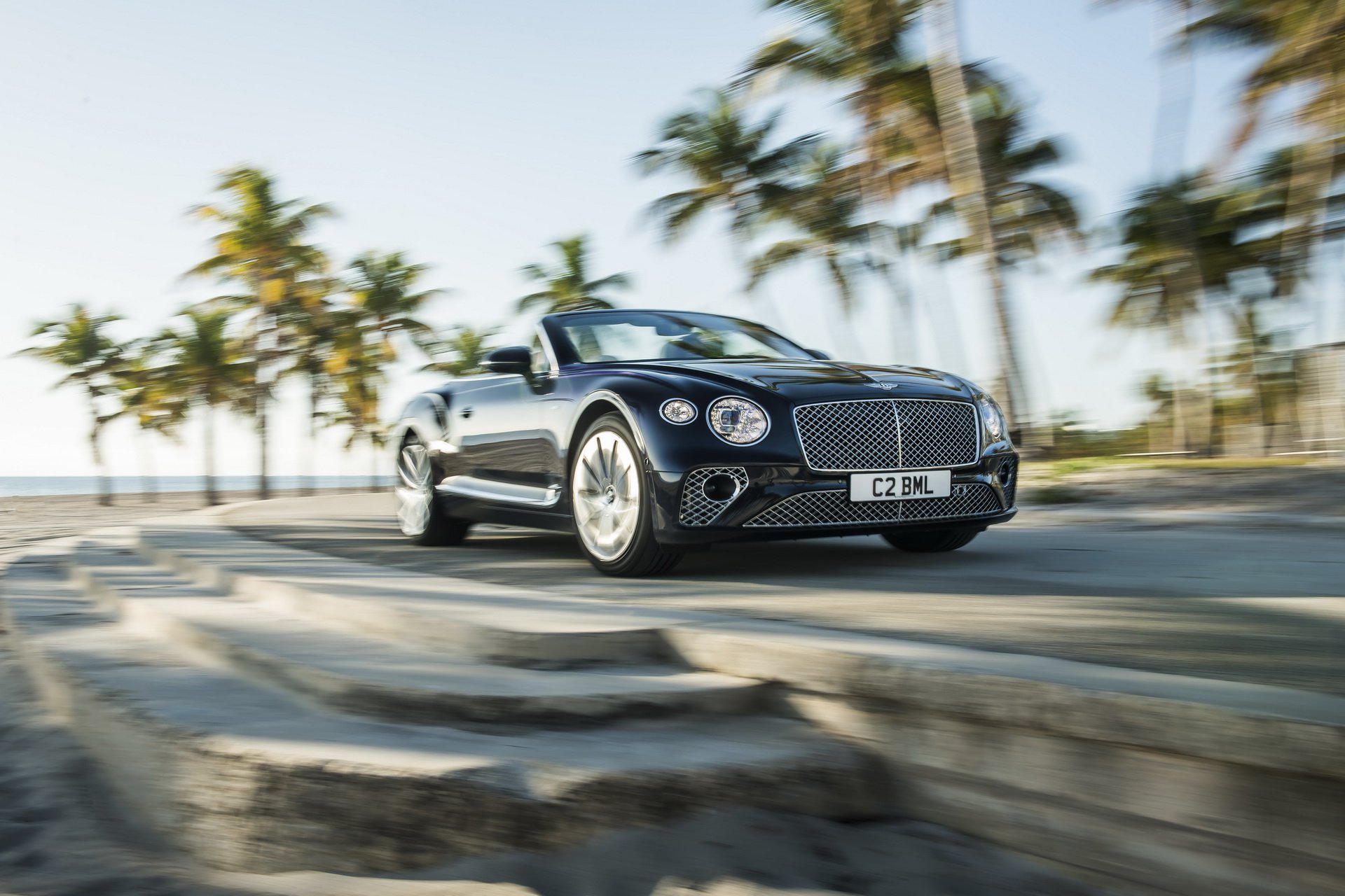 bentley-continental-gt-v8-launched-7.jpg