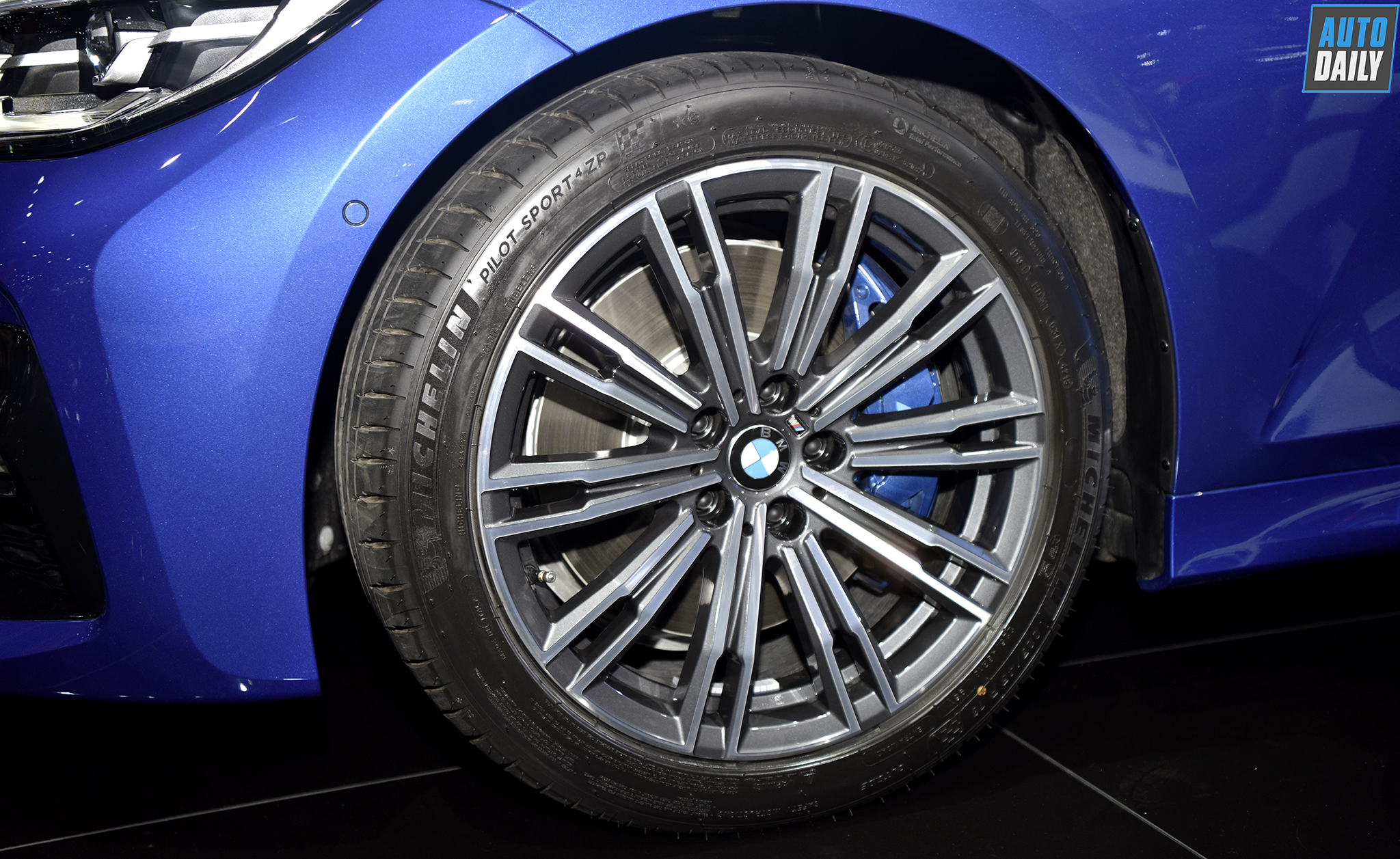 Ảnh chi tiết BMW 3-Series 2019 bmw-3-series-2019-bangkok-motor-show-autodaiy-017.jpg