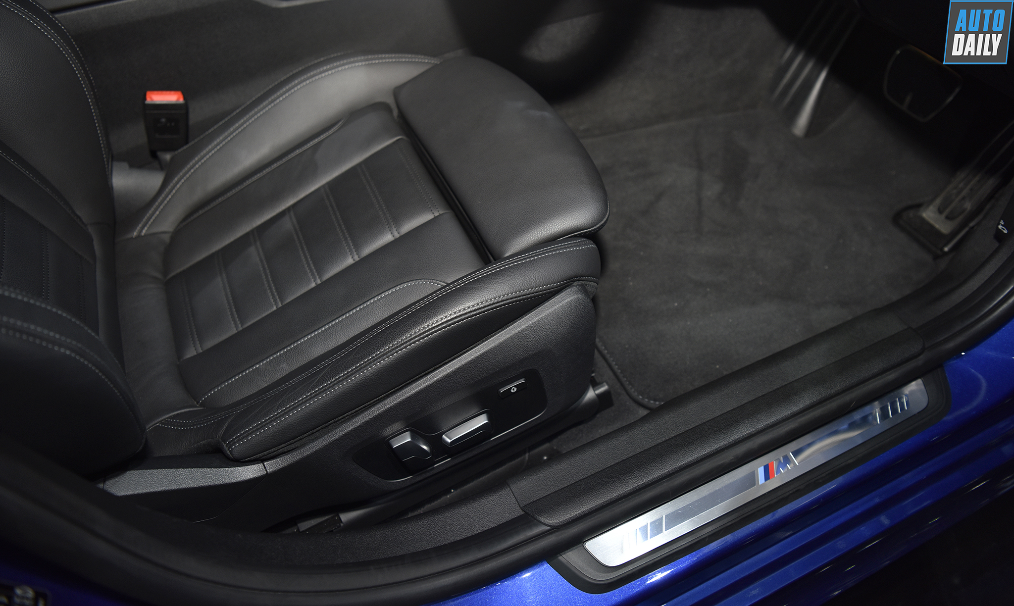 Ảnh chi tiết BMW 3-Series 2019 bmw-3-series-2019-bangkok-motor-show-autodaiy-021.jpg