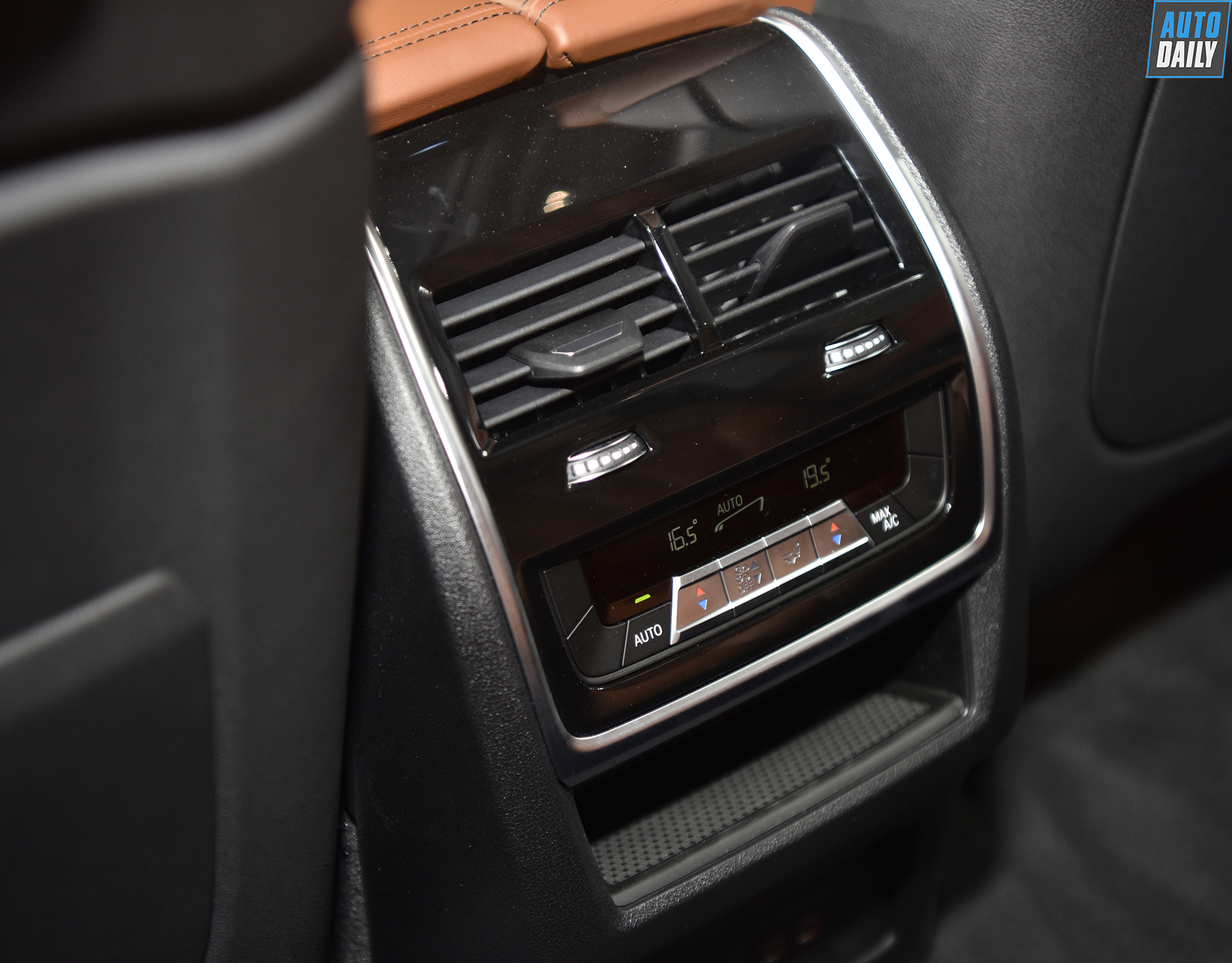 Ảnh chi tiết BMW X7 2019 tại Bangkok Motor Show bmw-x7-2019-bangkok-motor-show-autodaily-028.jpg