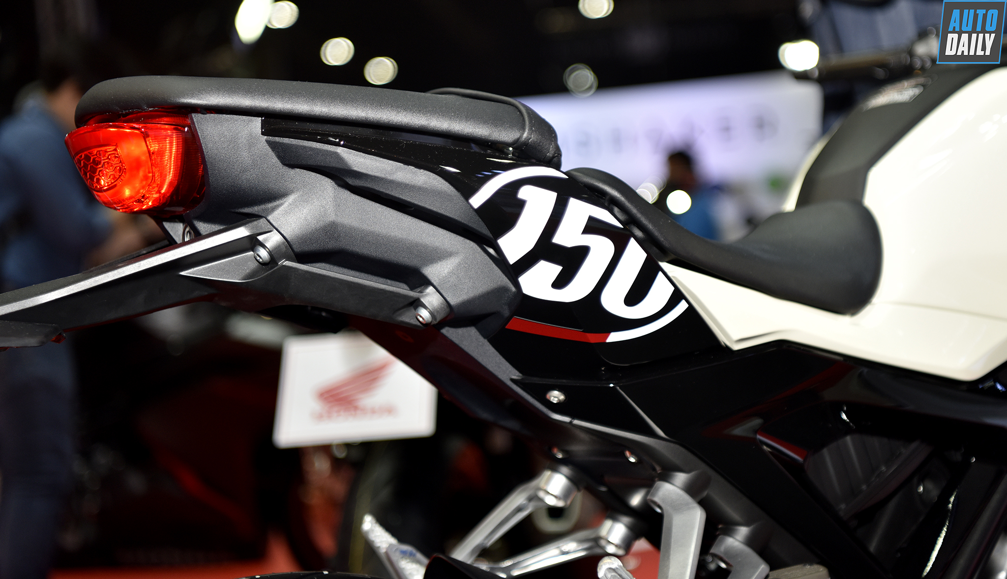 Ảnh chi tiết Honda CB150R 2019 honda-cb150r-2019-bangkok-motor-show-autodaily-012.jpg