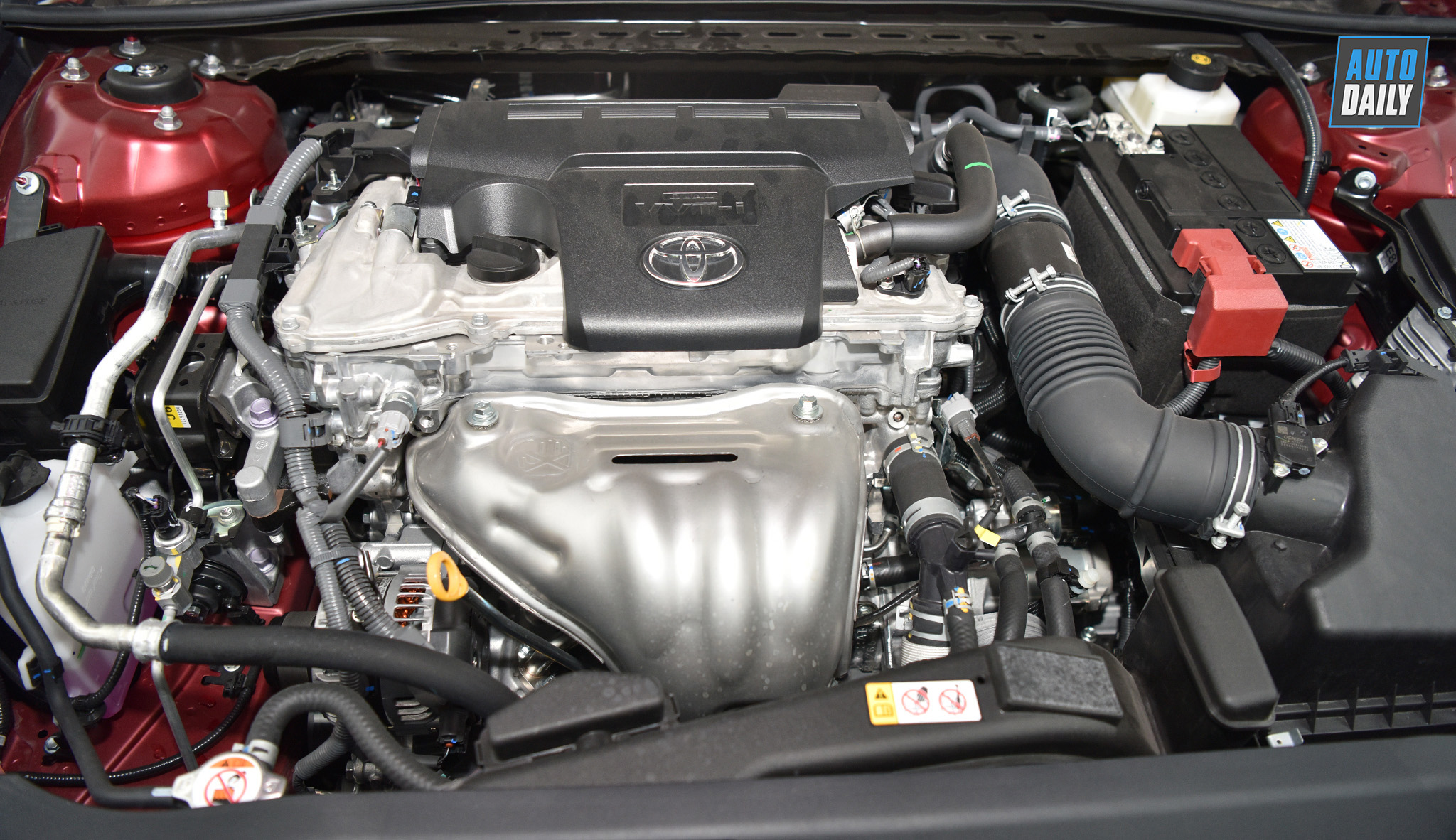 Ảnh chi tiết Toyota Camry 2019 tại Việt Nam toyota-camry-201951-copy.jpg