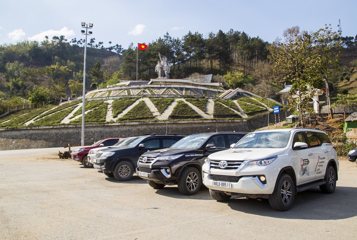 anh-xe-fortuner.jpg