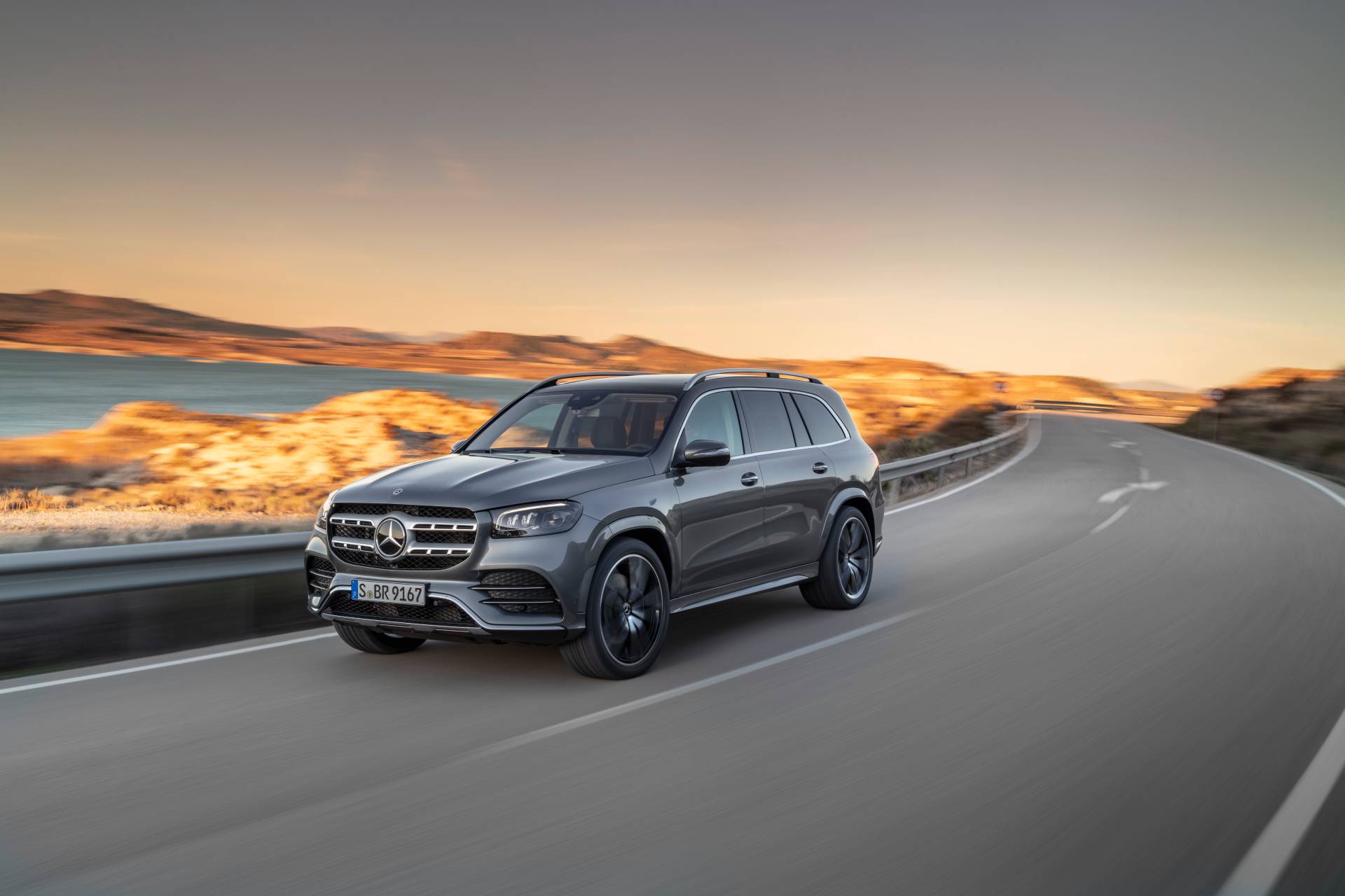 2020-mercedes-gls-5.jpg