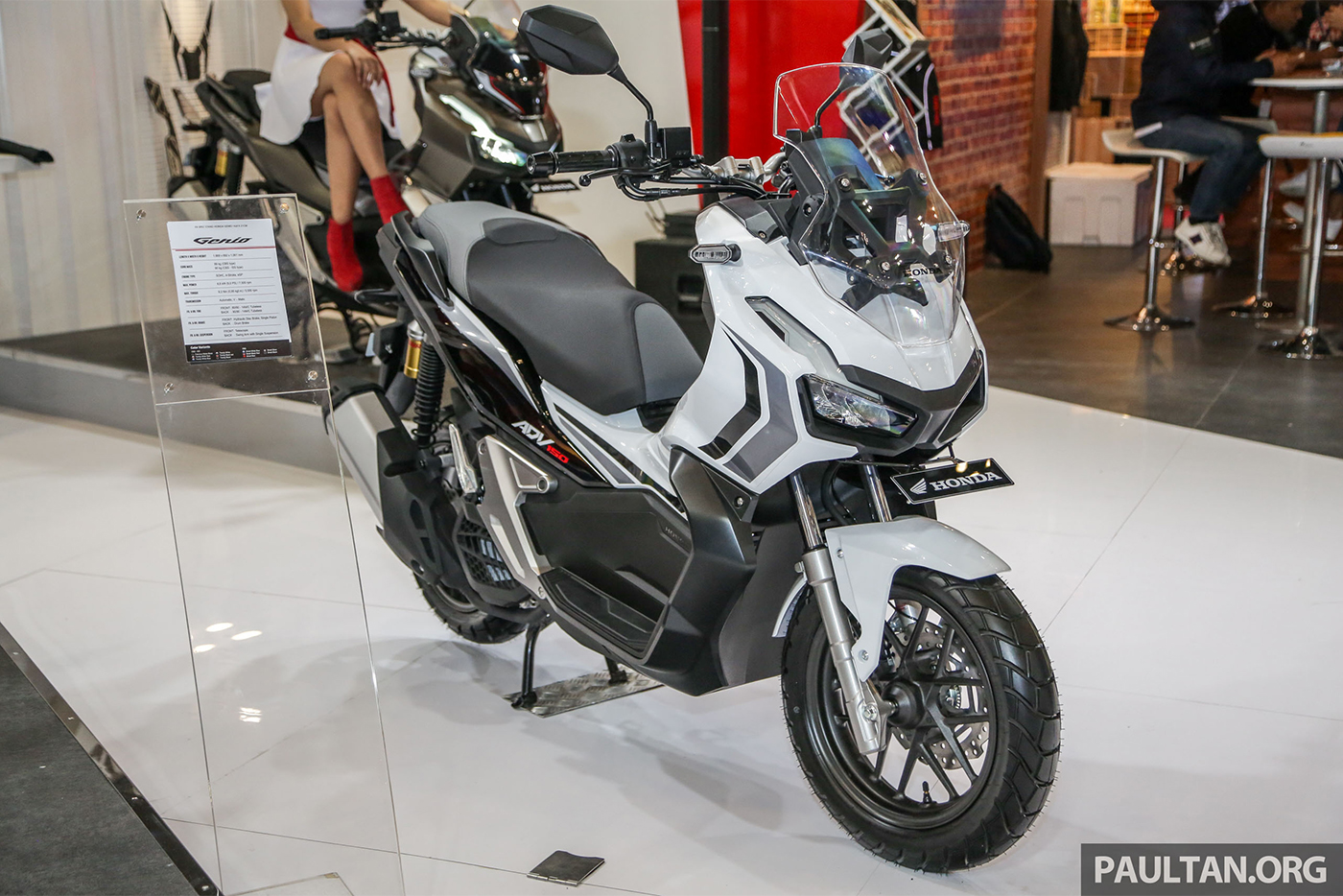 Xe tay ga “lạ” Honda ADV 150 2019 có giá từ 85 triệu đồng tại Việt Nam