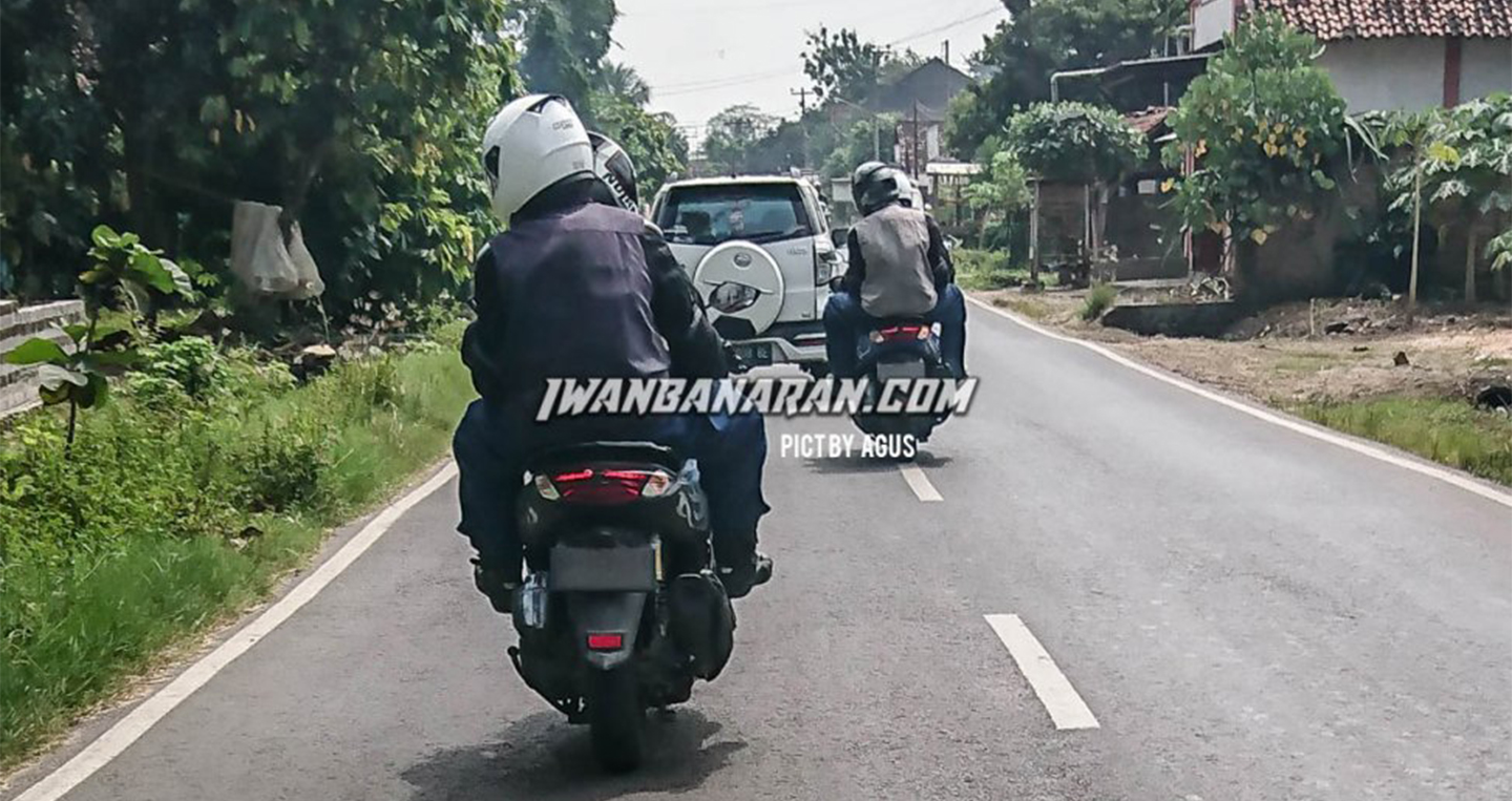yamaha-nmax-155-update-spyshot-with-new-decals-a532.jpg