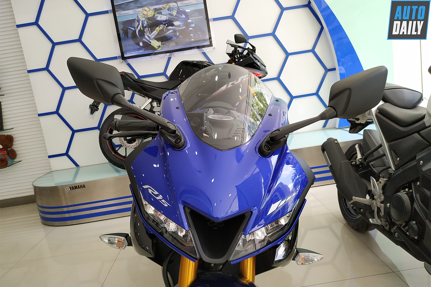 Yamaha Yzf-R15 V3 2019 Chính Hãng Giá Từ 79 Triệu Tại Việt Nam