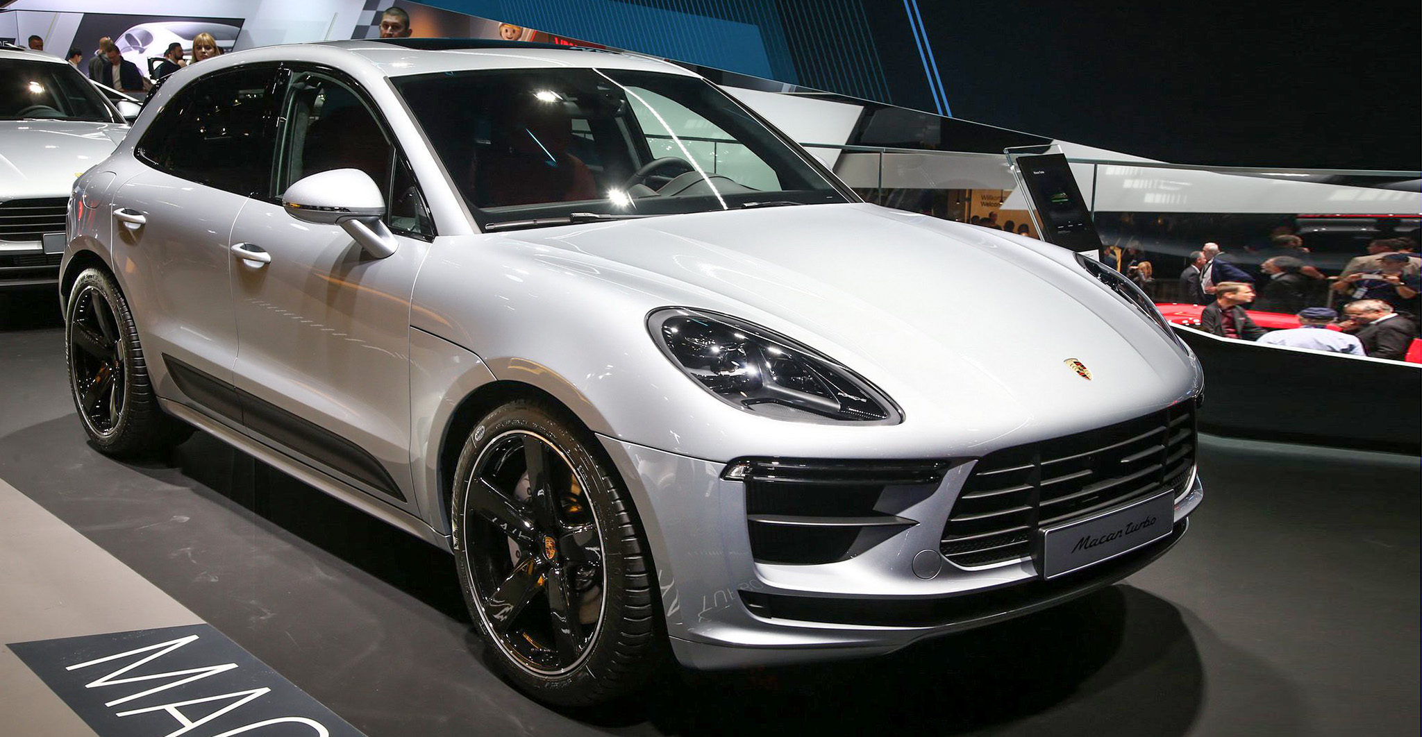 diện kiến porsche macan turbo 2020 với công suất 434 mã lực