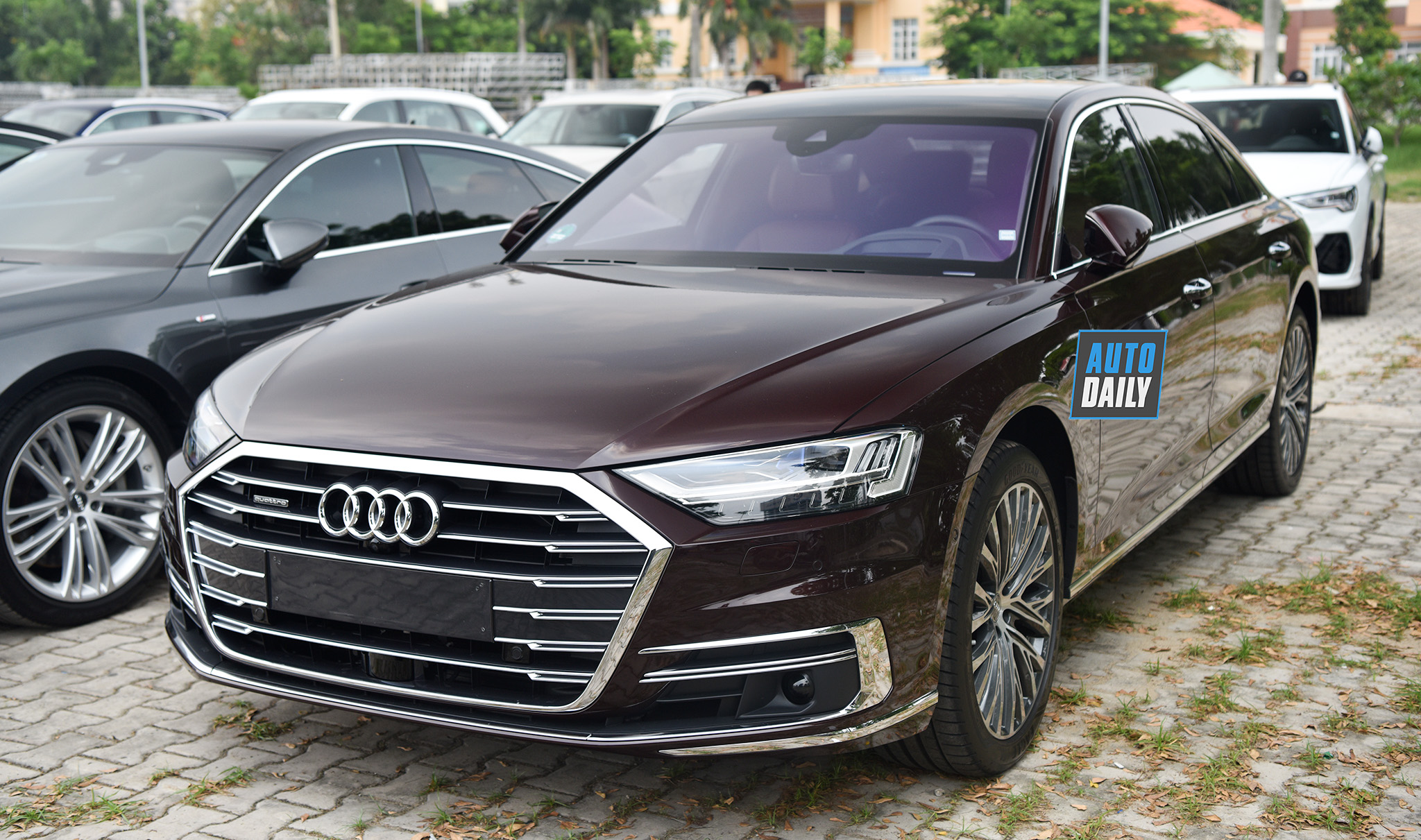Audi A8L mới lộ diện trước giờ "G" Triển lãm Ô tô Việt Nam 2019