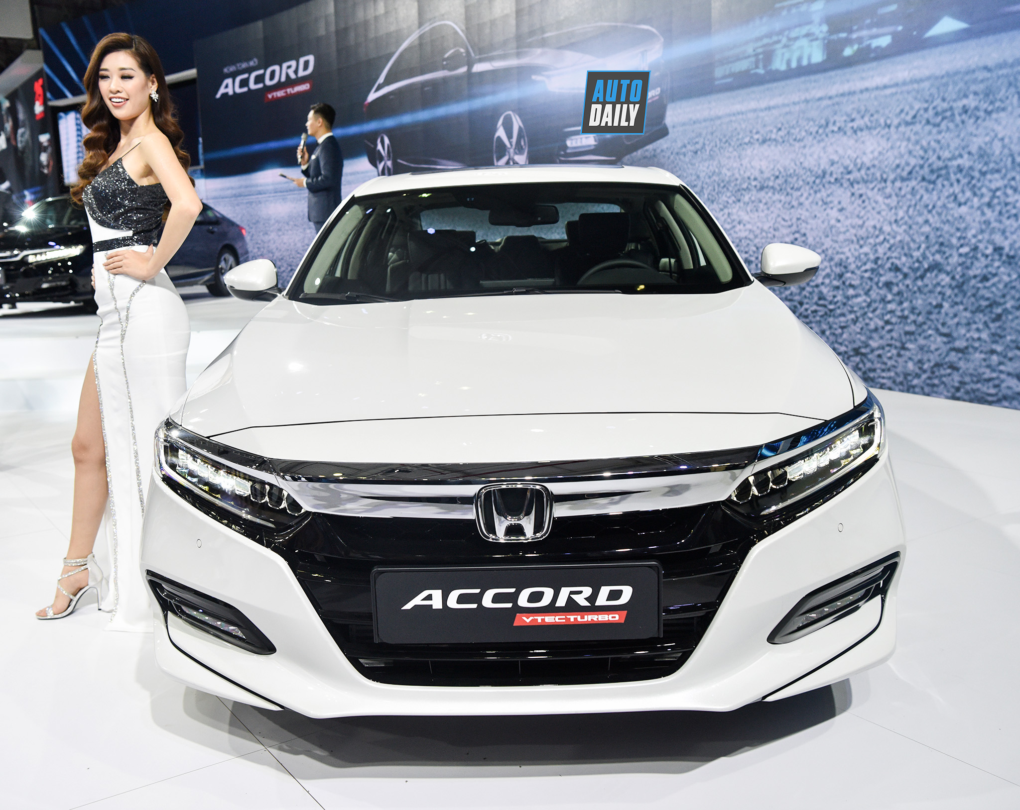 Ngắm Honda Accord 2019 sắp về Việt Nam