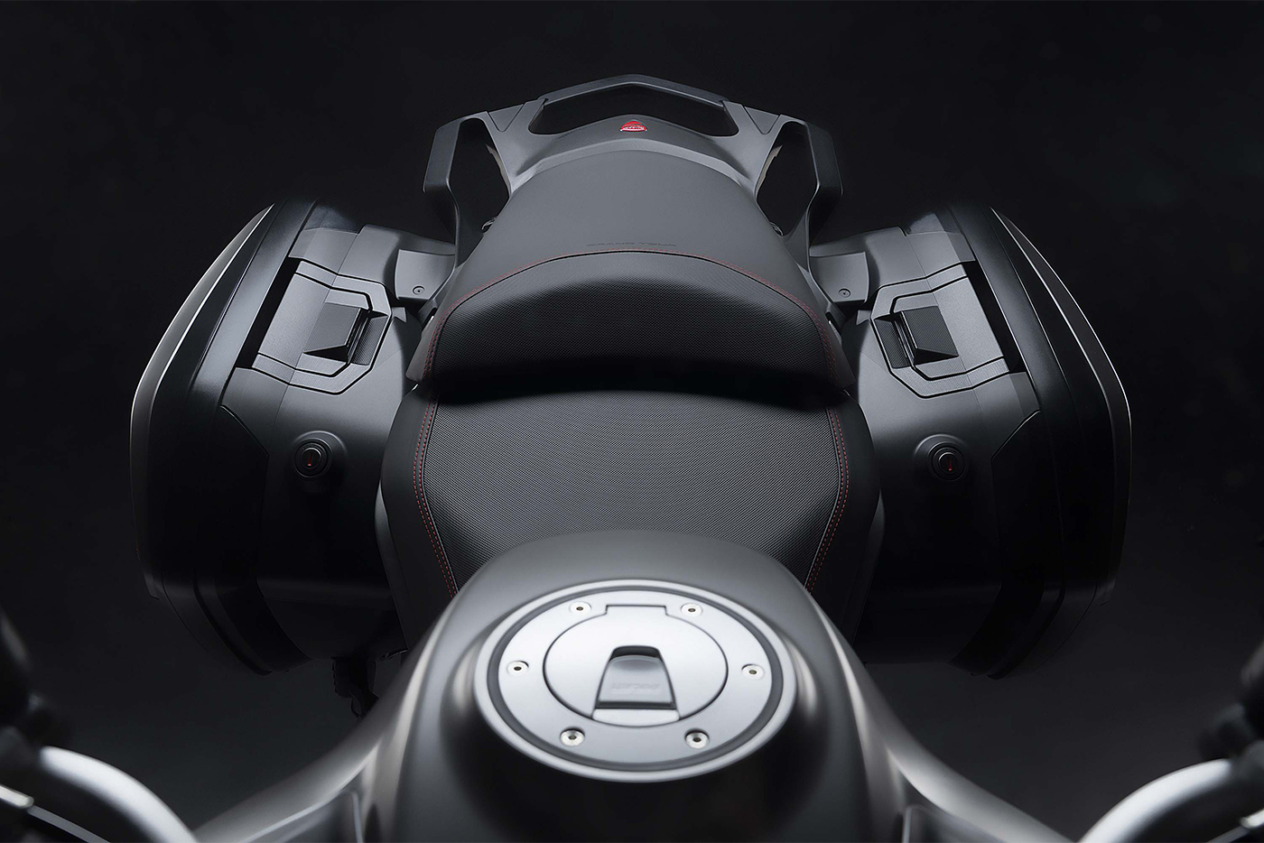 Ducati Multistrada 1260S GT 2020 trình làng với nhiều phụ kiện cao cấp 2020-ducati-multistrada-1260-grand-tour-4.jpg