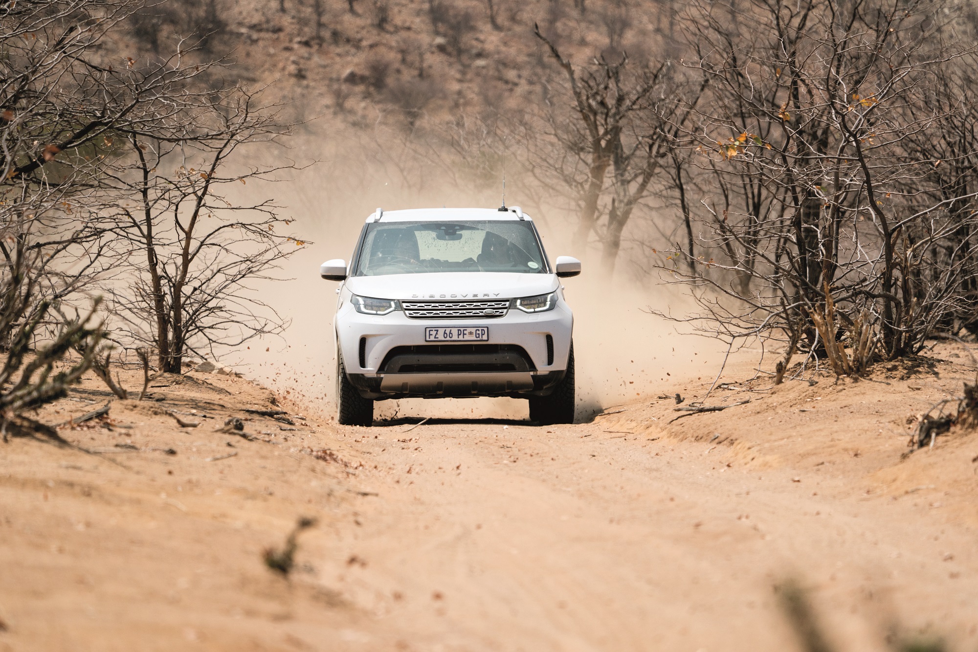 Cơ hội trải nghiệm những dòng xe địa hình hạng sang của Land Rover tại Hà Nội lr-exp-adventure-travel-namibia-dsc1815tif.jpg